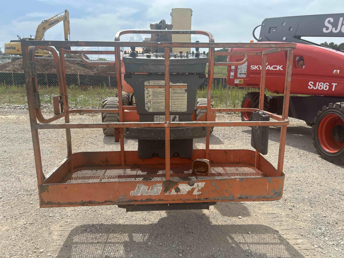 2013 JLG 450AJ - photo 2