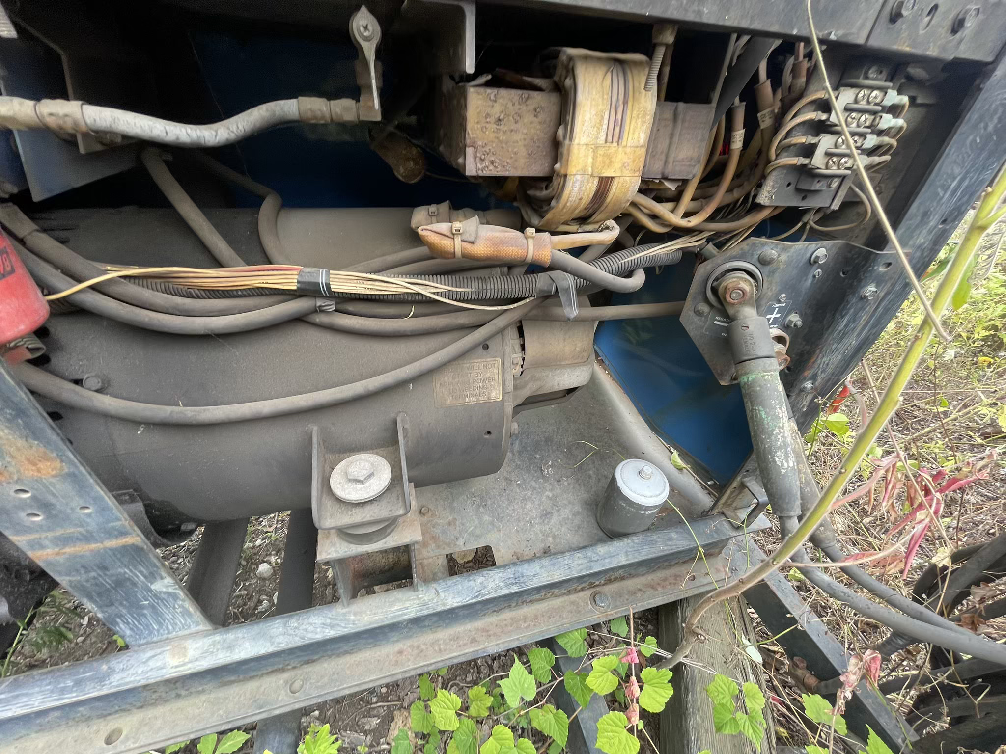 Miller Big 40 Diesel DC Welding Generator - photo 4