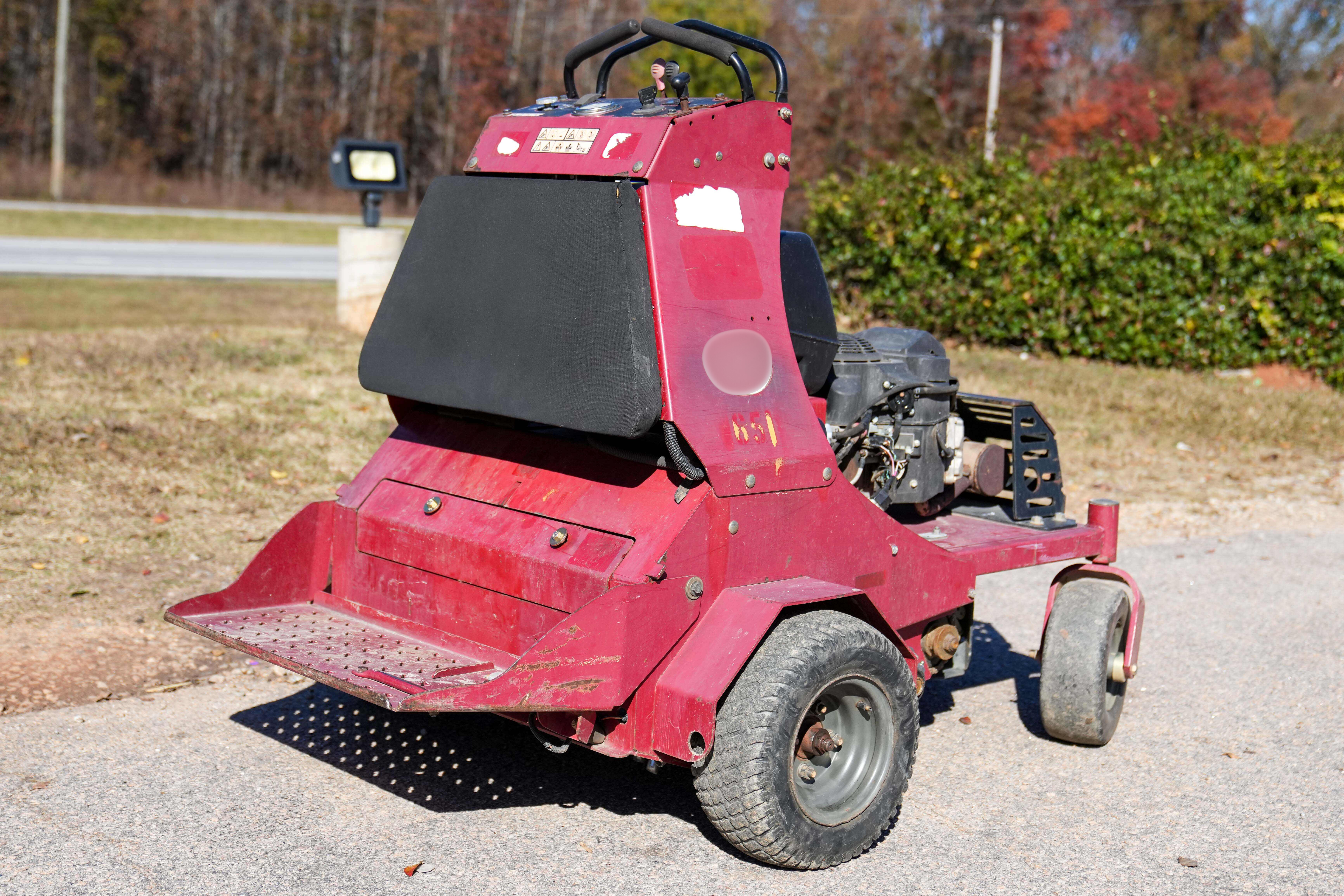 2016 Toro 23518 Stand-On Aerator - photo 4