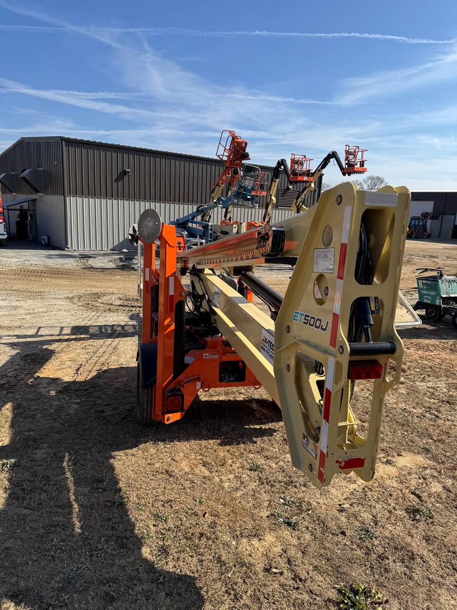2025 JLG ET500J Towable Boom Lift - photo 3