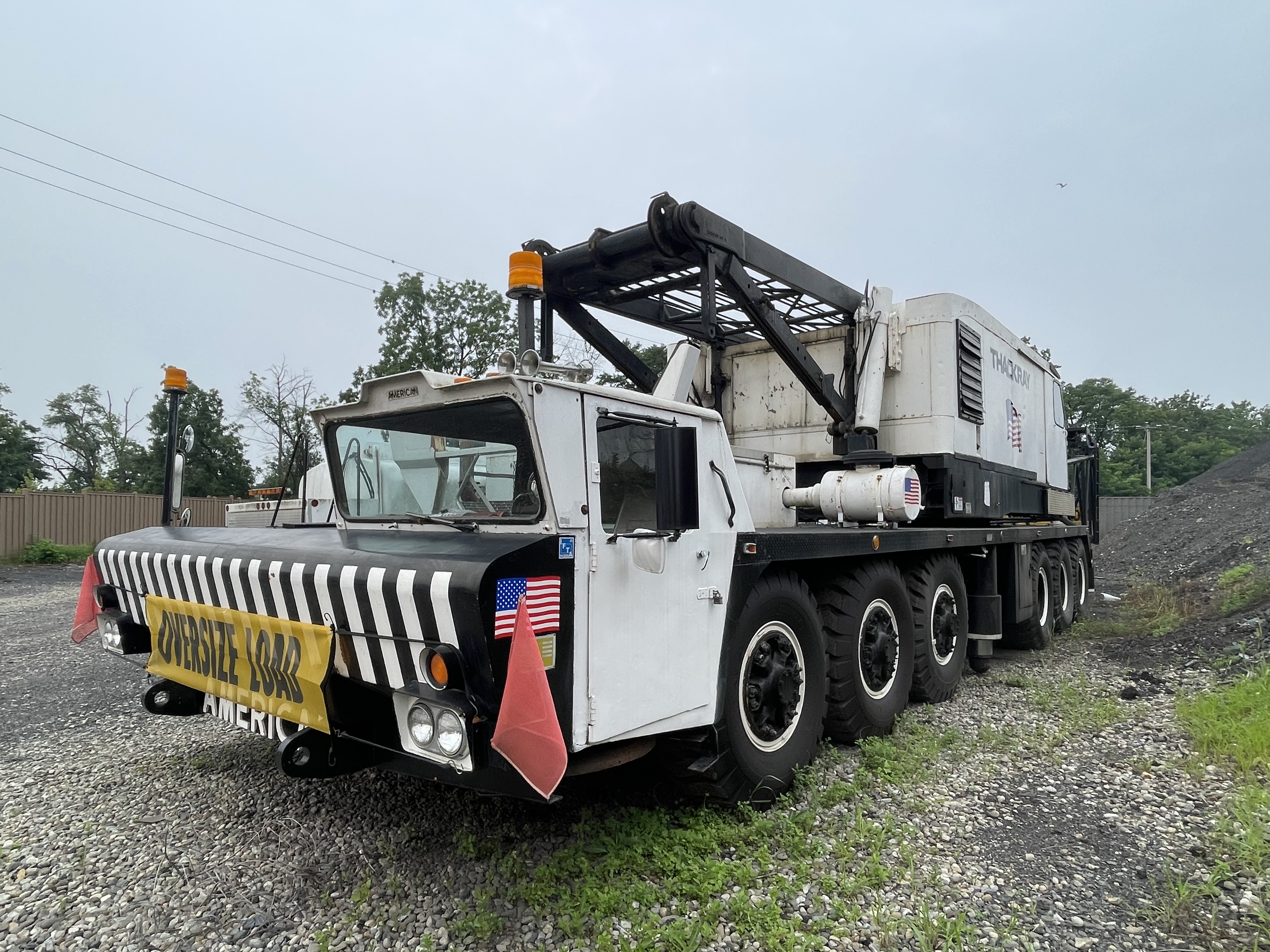 American 9530 Lattice Boom Truck