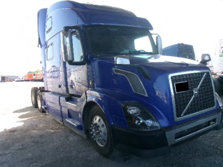 CLEAN TITLE 2016 Volvo VNL780 - photo 2