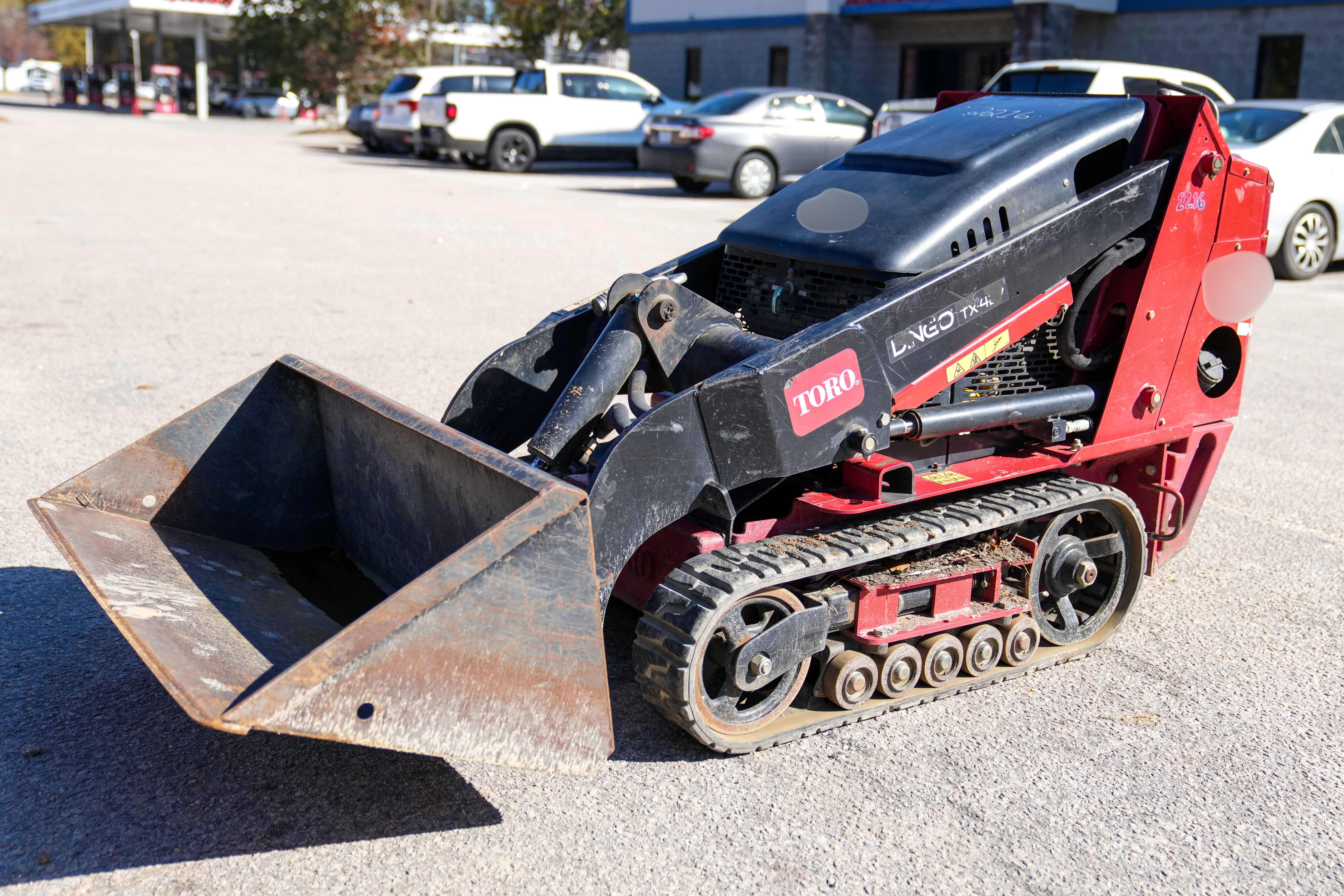 2022 Toro Dingo TX-427 Mini Skid Steer Loader - photo 2