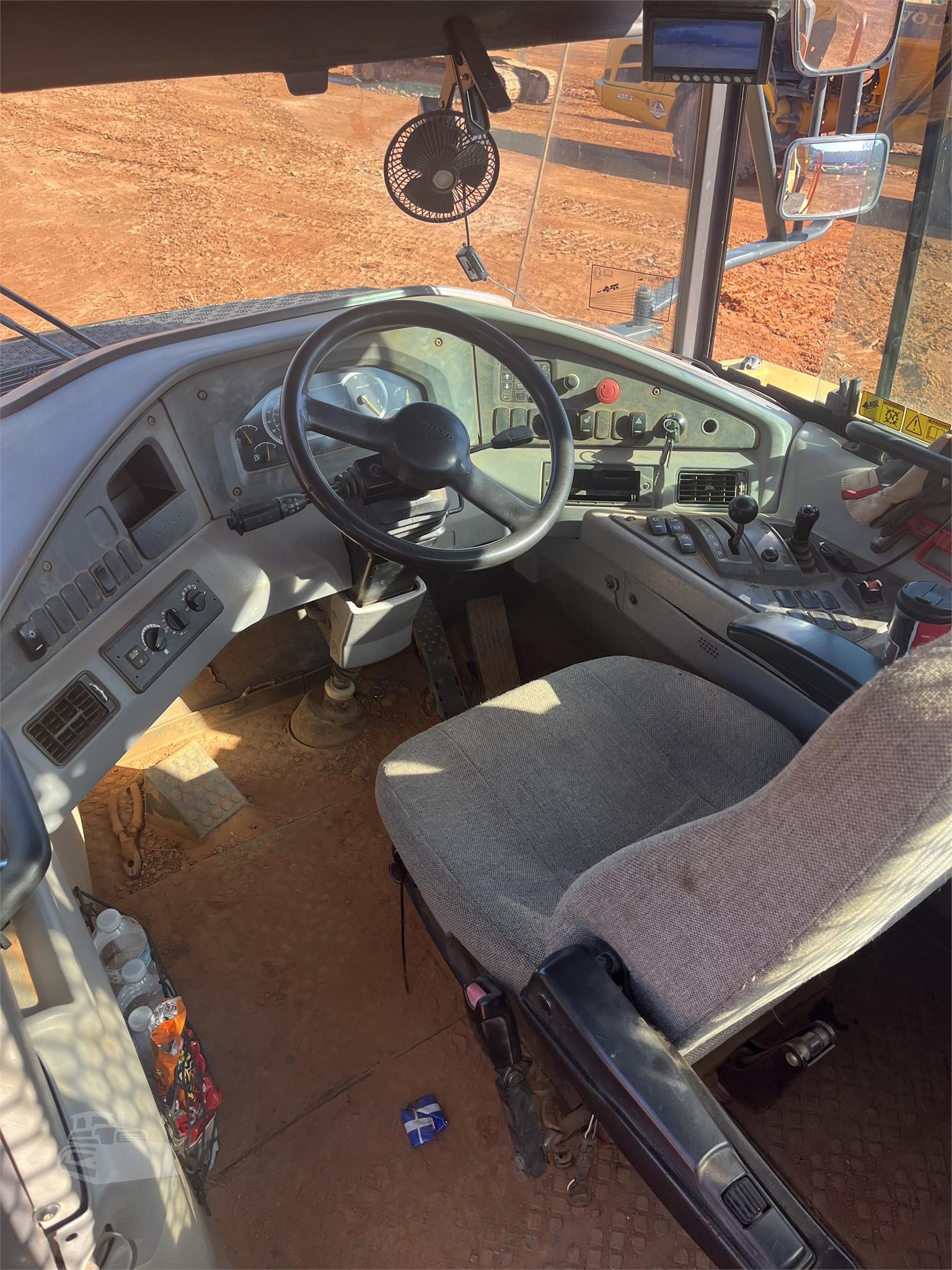 2014 VOLVO A25G Used Off-Highway Truck - photo 6
