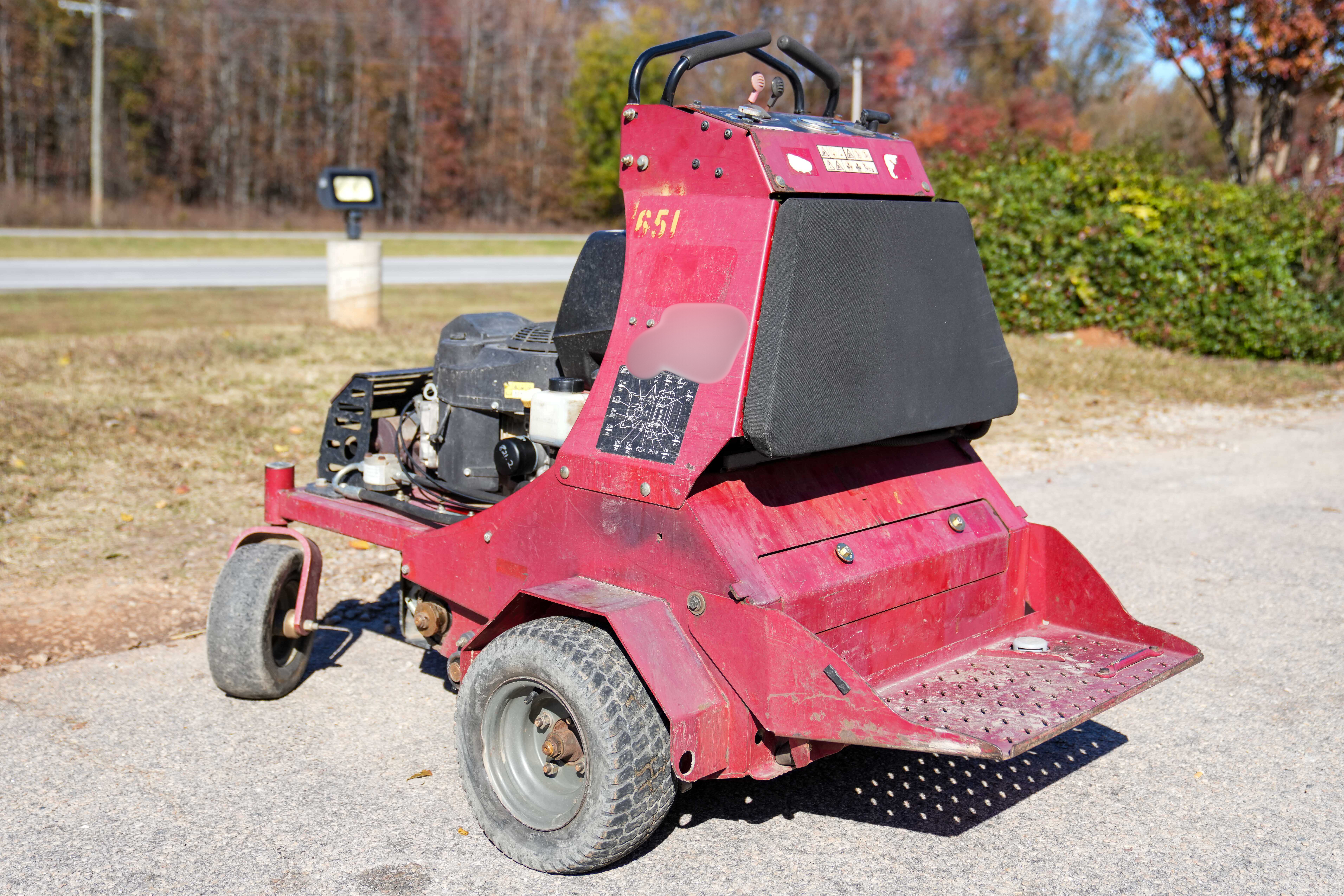 2016 Toro 23518 Stand-On Aerator - photo 3