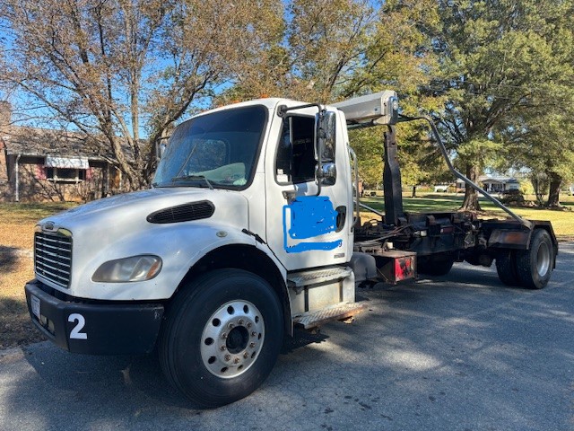 2006 Freightliner M2 Business Class Dumpster Truck