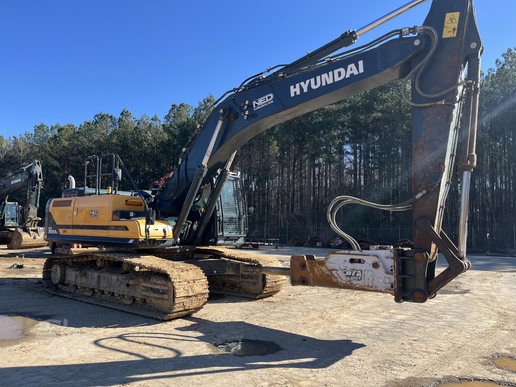 2023 HYUNDAI HX350AL Crawler Excavator