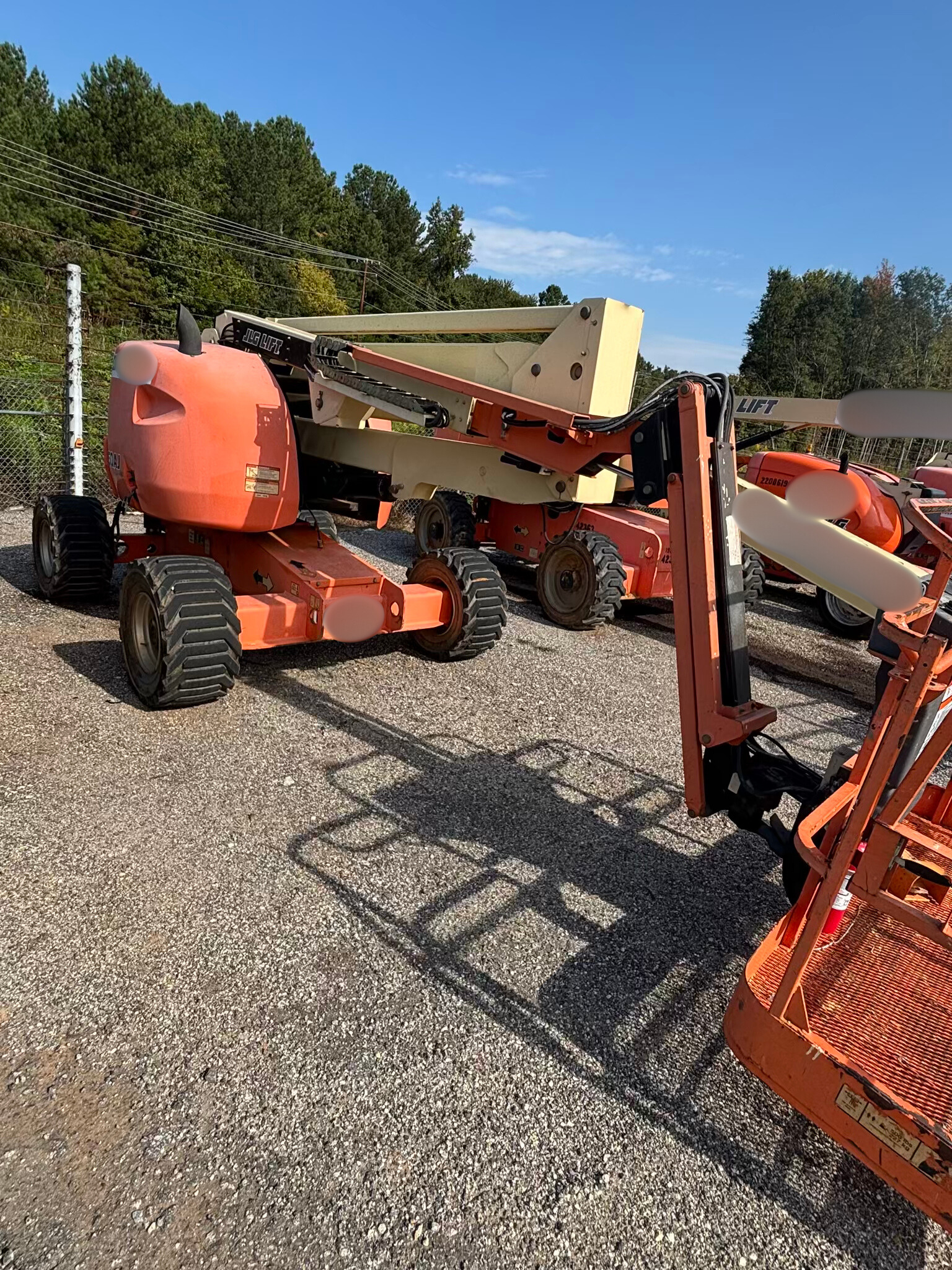 2014 JLG 450AJ SII Boom Lift - photo 2