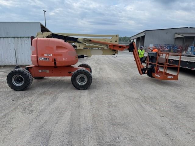 2013 JLG 450AJ