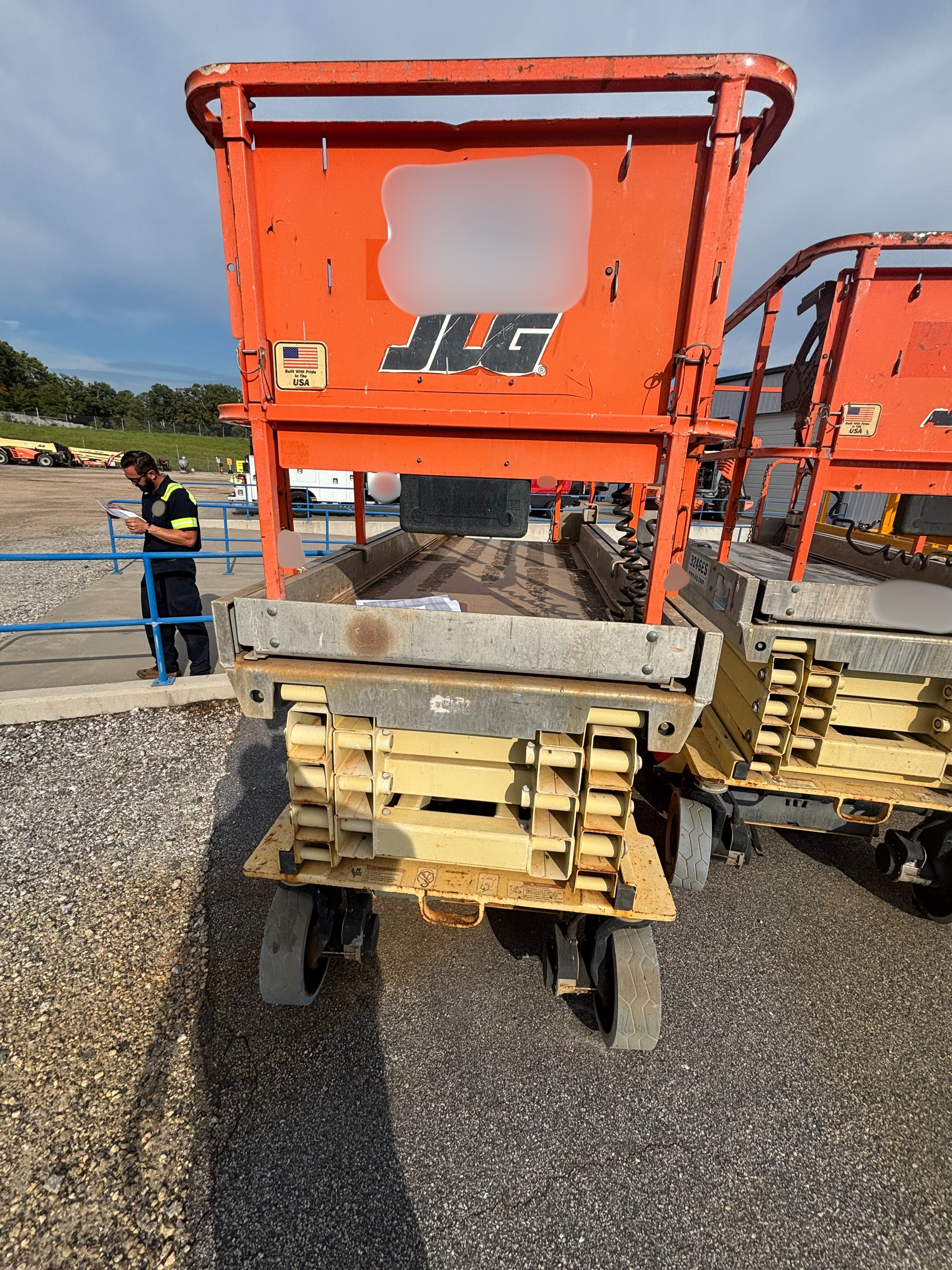 2014 JLG 3246ES - photo 2