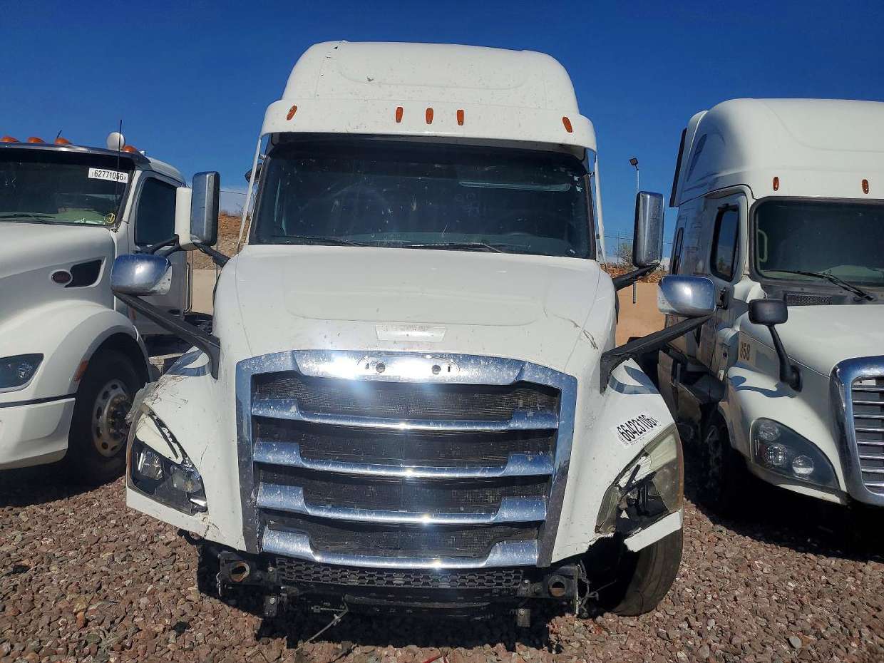 2021 Freightliner Cascadia - photo 3