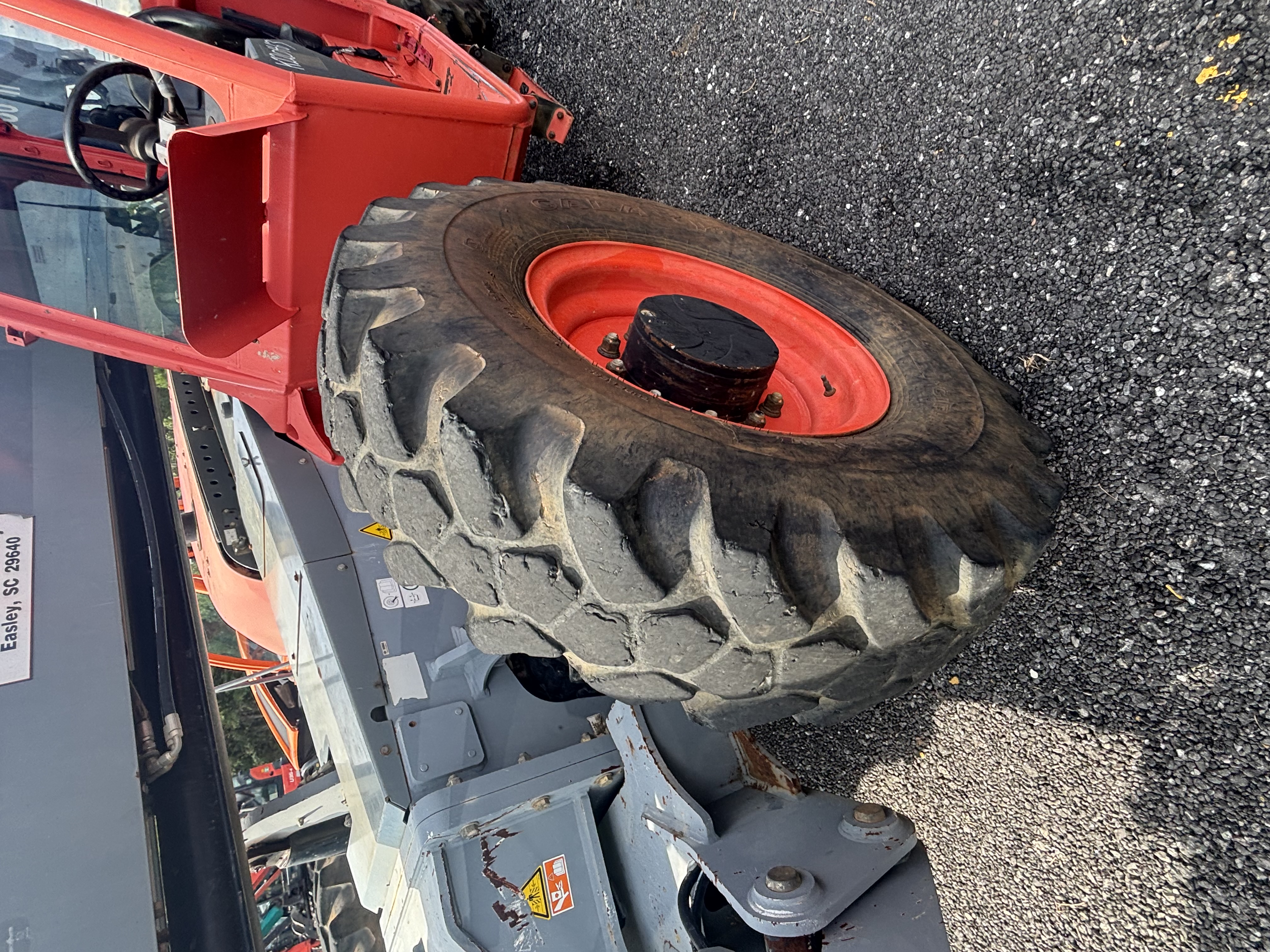 2019 Skyjack 1054 telehandler - photo 3