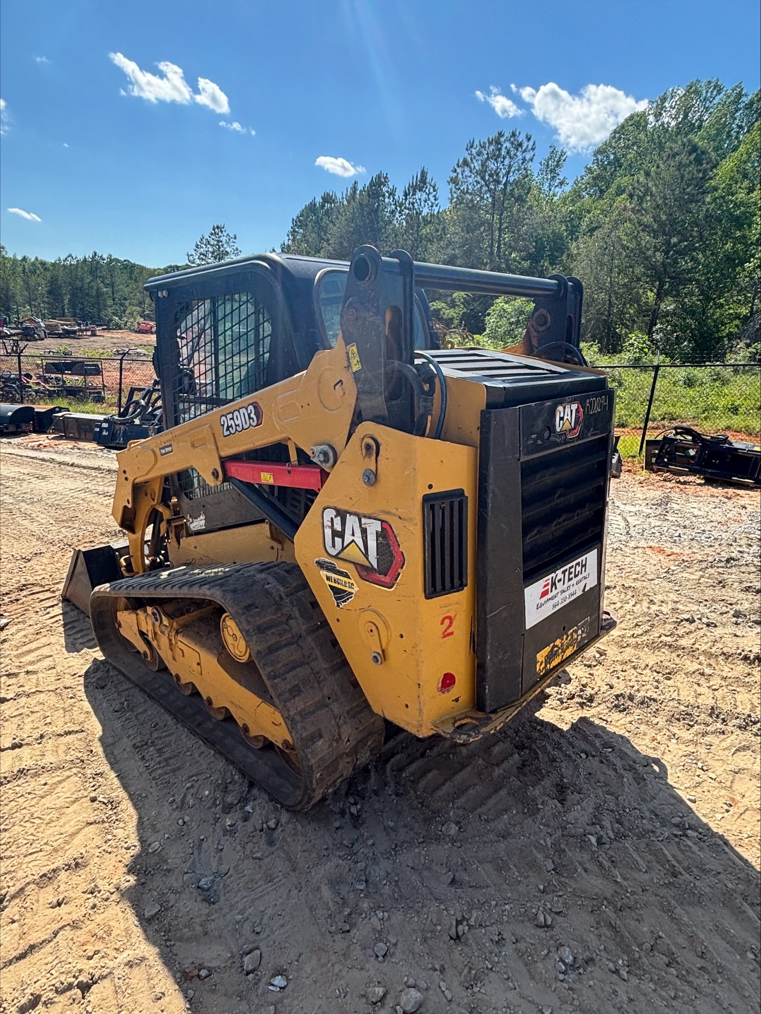 2023 CAT 259D3 - photo 3