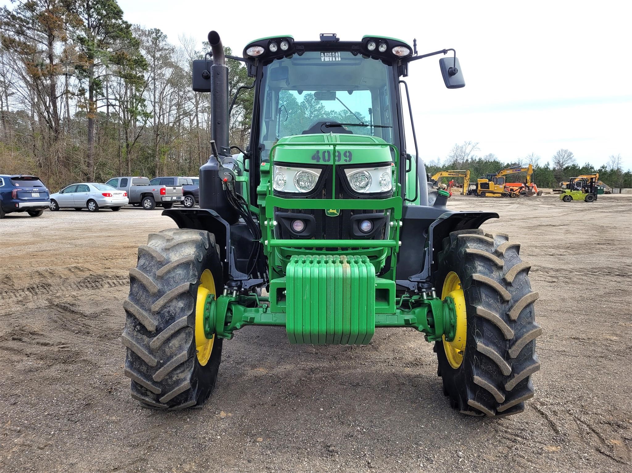 2022 JOHN DEERE 6140M Tractor - photo 4