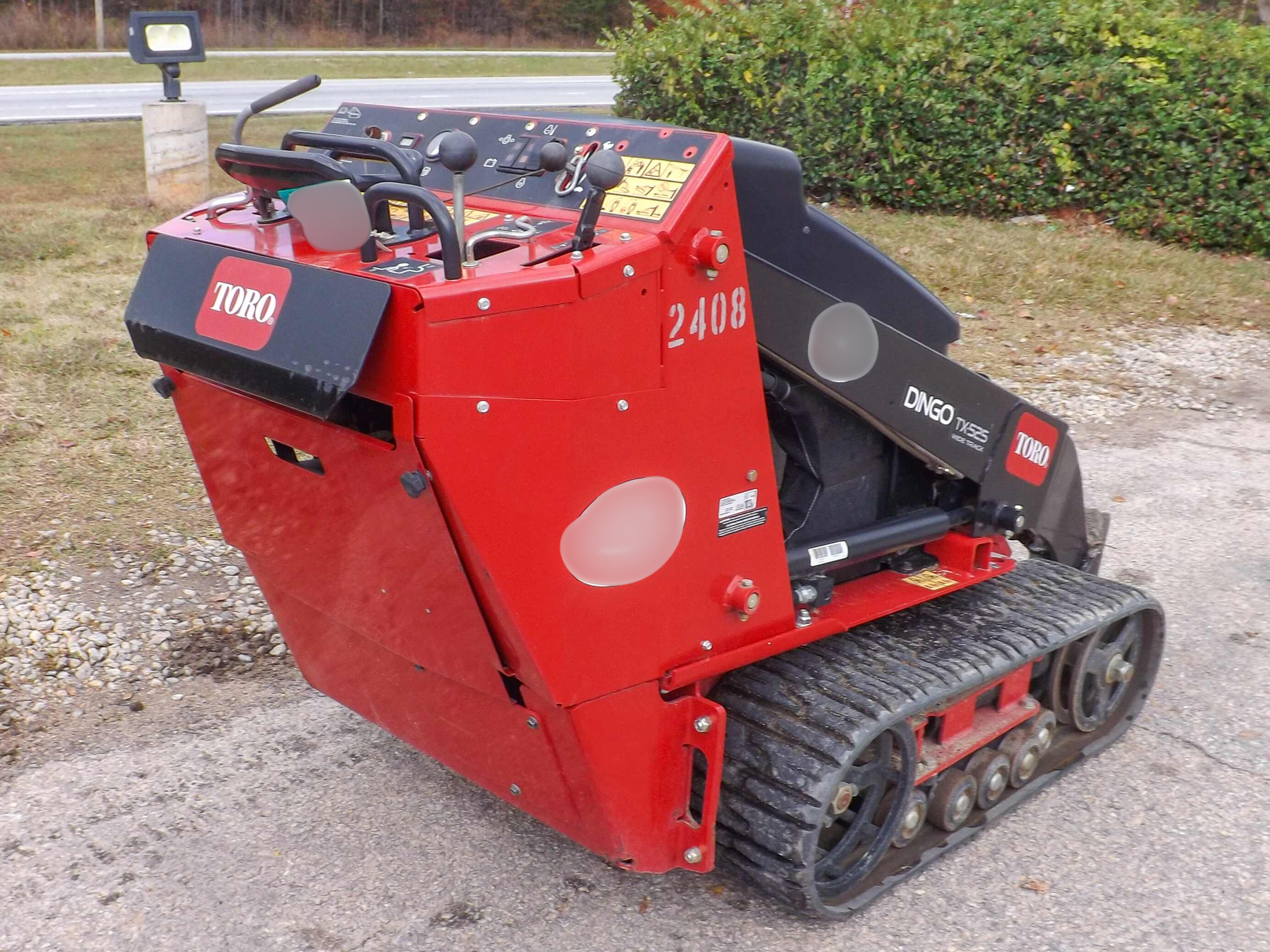 2024 Toro TX-525 Mini Skid Steer Loader - photo 4