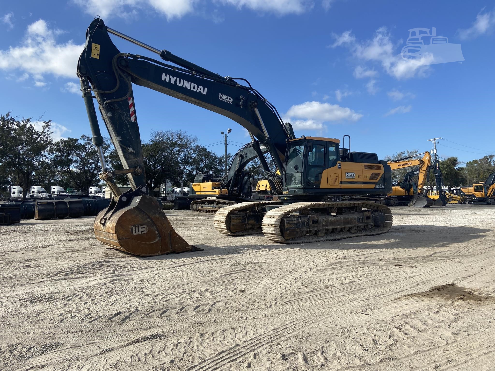 2023 HYUNDAI HX520AL Used Crawler Excavator
