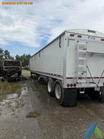 *DISPOSAL OPTIONS NEEDED* 2023 Wilson Hopper Trailer