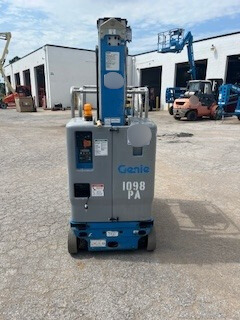 2015 Genie GR 20 Scissor Lift - photo 3