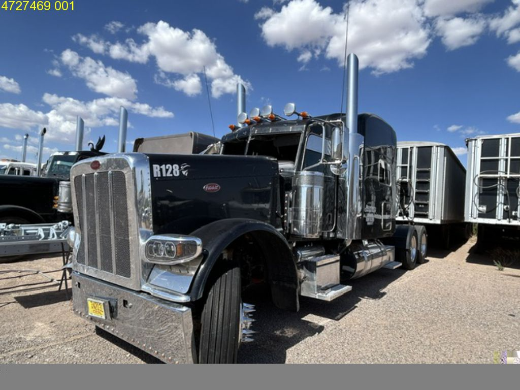 2021 Peterbilt 389 sleeper
