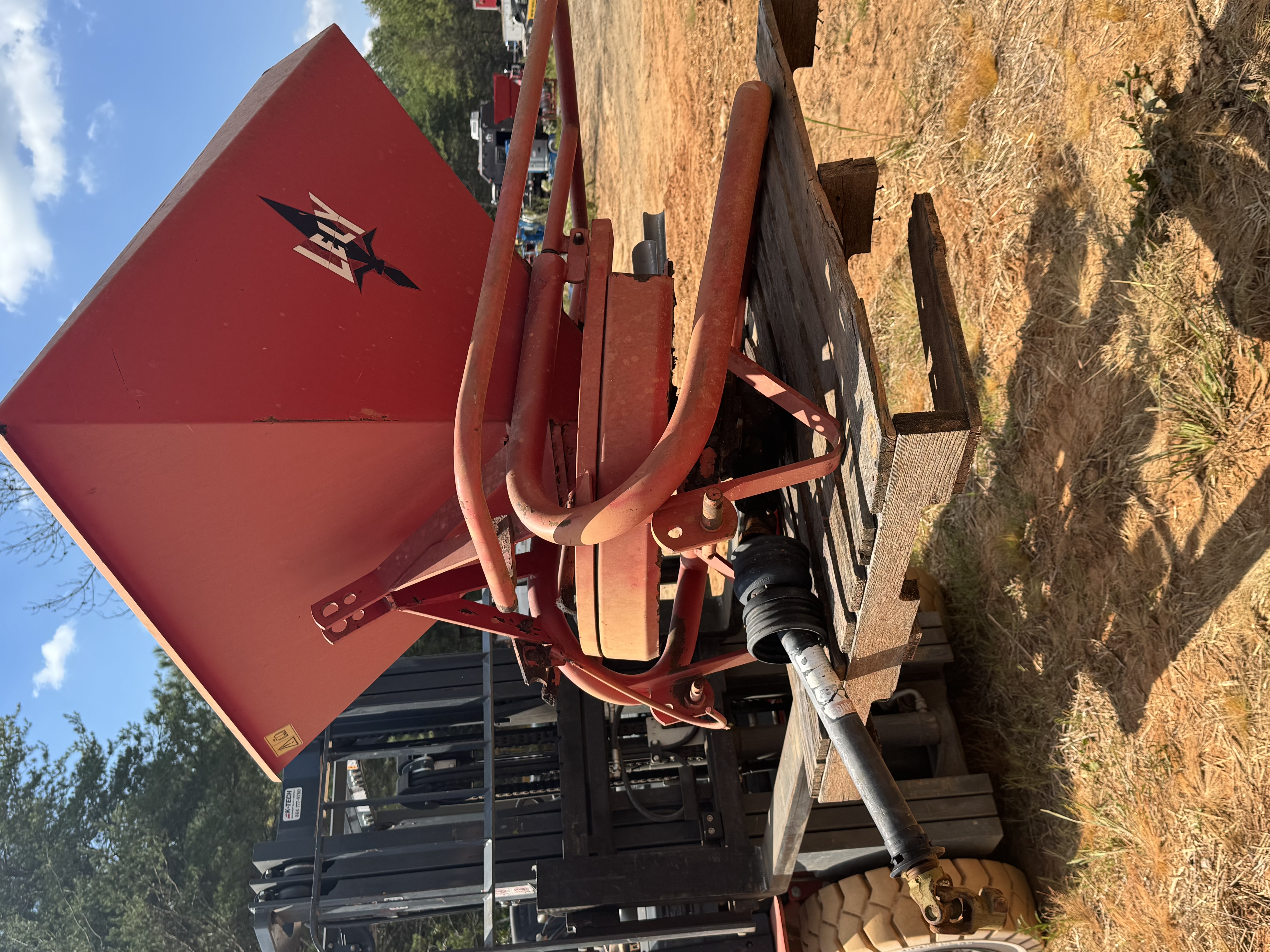 2002 Lely Fertilizer Spreader