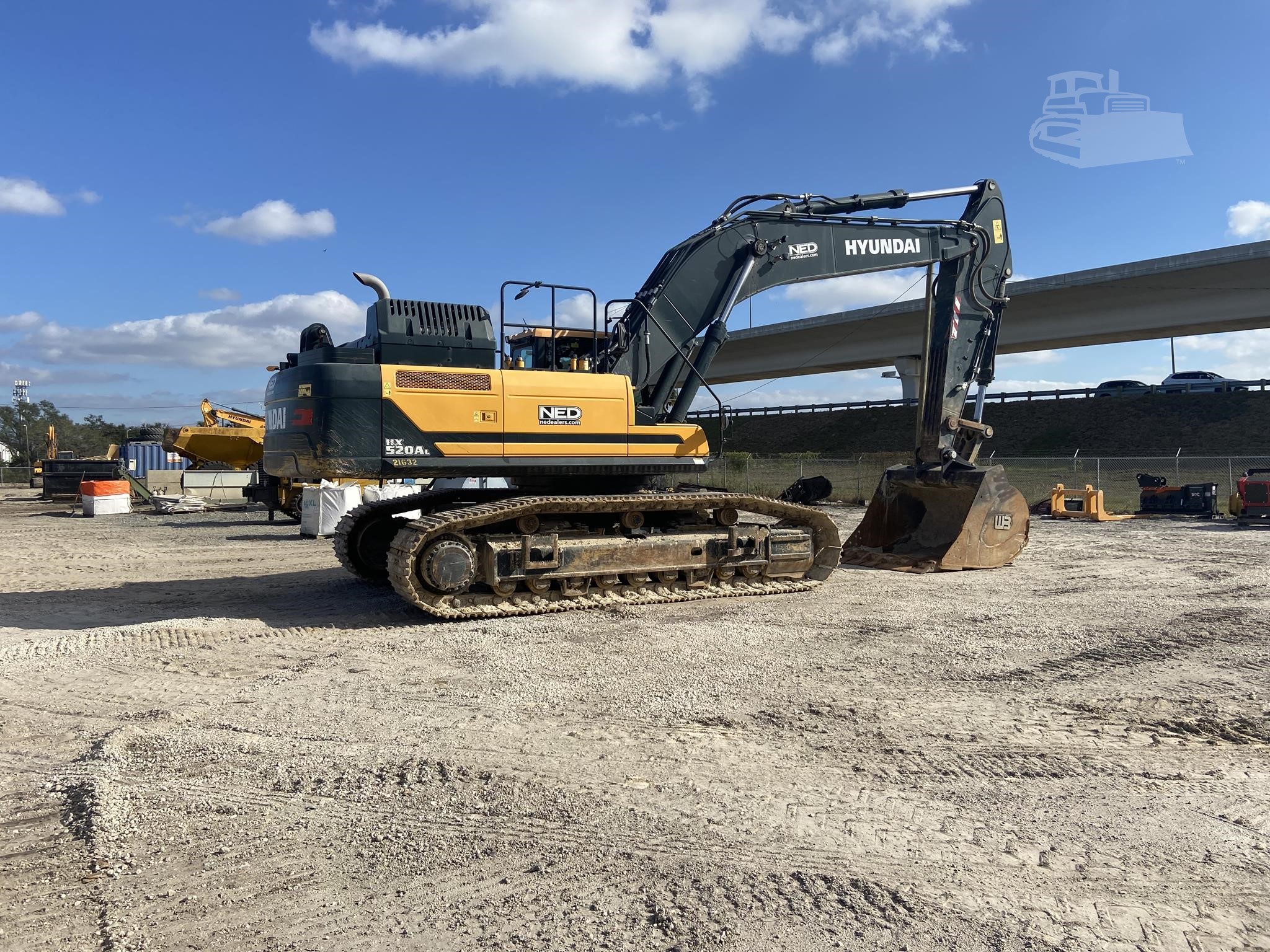 2023 HYUNDAI HX520AL Used Crawler Excavator - photo 5