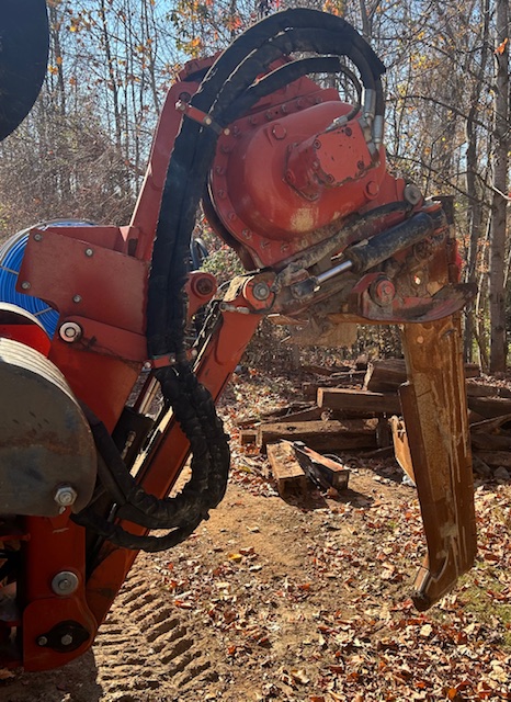 2016 Ditch Witch RT125 Quad Trencher - photo 6
