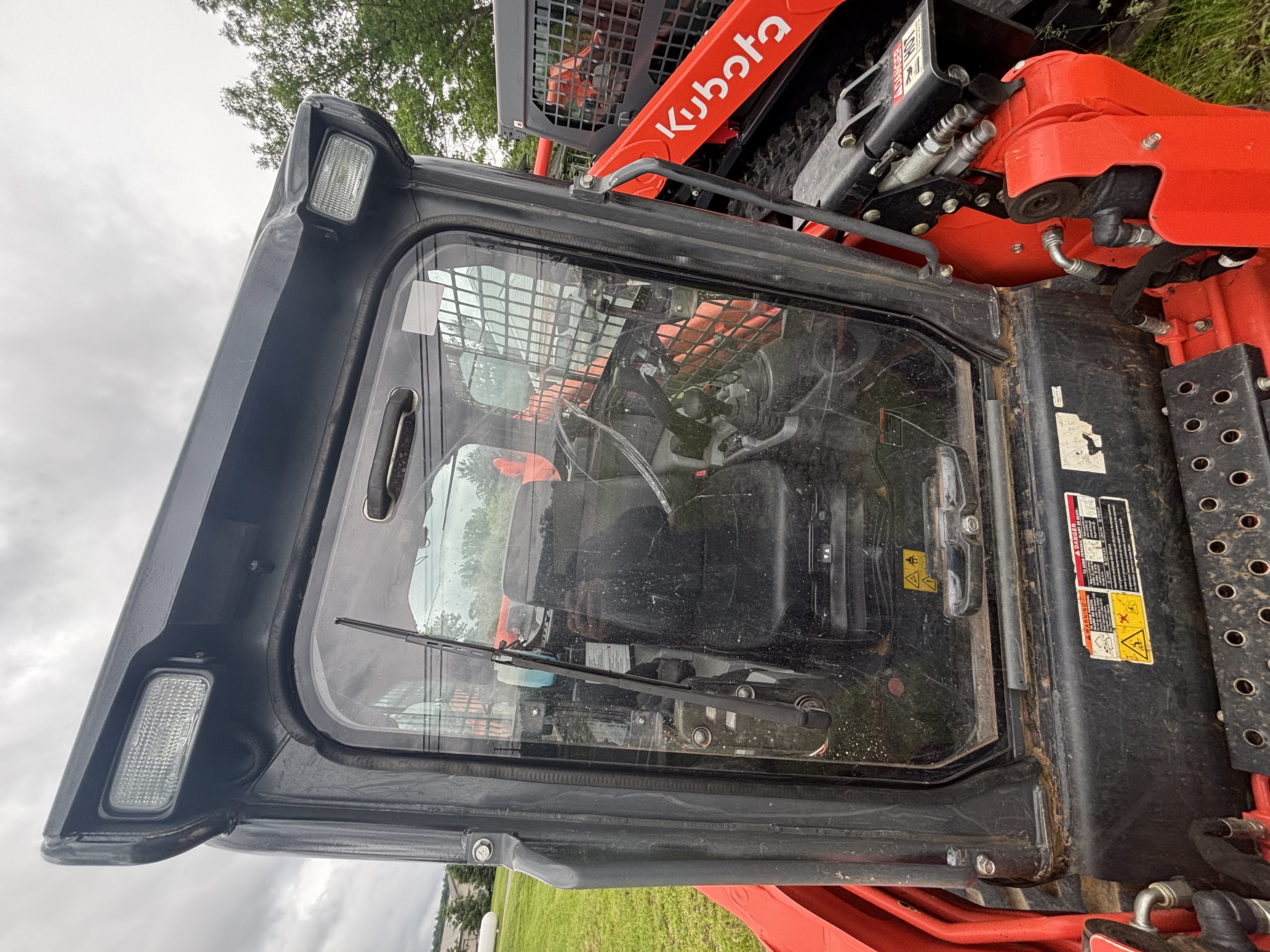2024 Kubota SVL 97-2 - photo 2