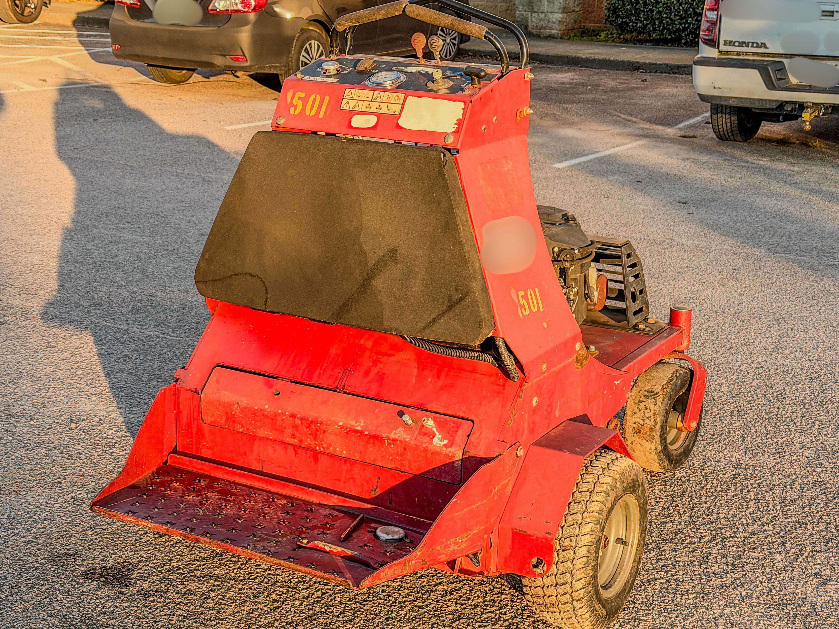 2015 Toro 23518 Stand-On Aerator - photo 4