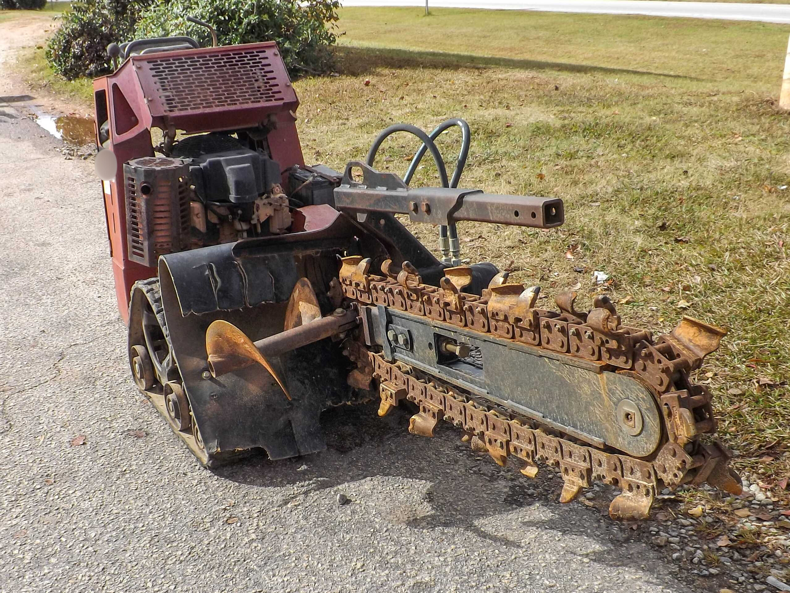 2016 Toro TRX-20 Walk Behind Track Trencher - photo 2