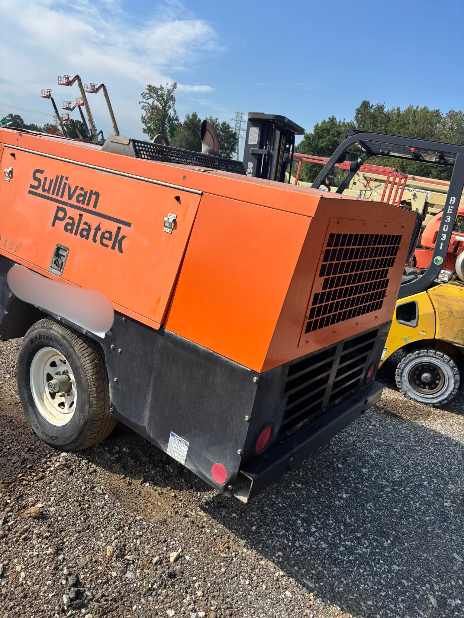2015 Sullair 375H Air Compressor - photo 2