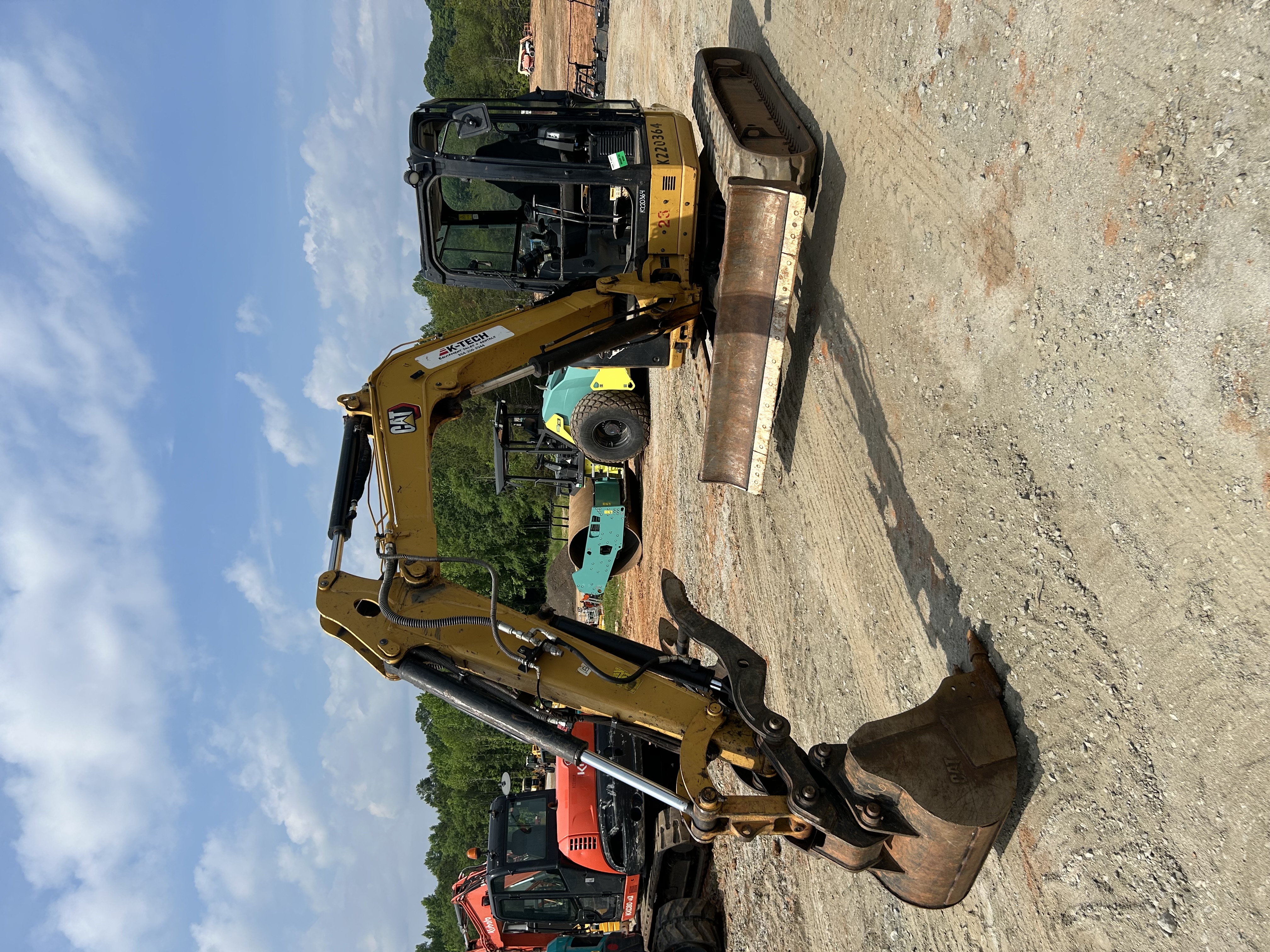 2023 CAT 305CR