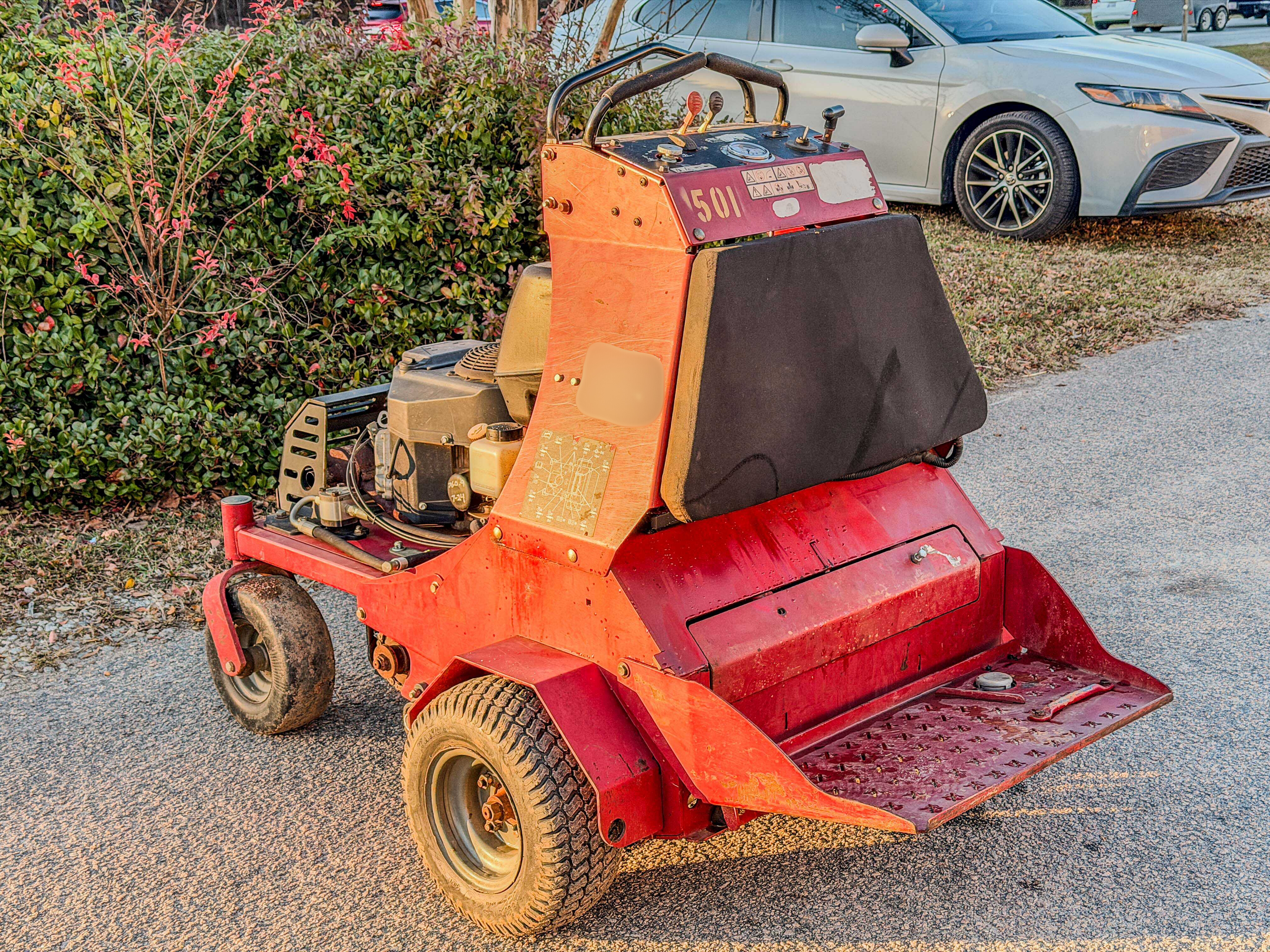 2015 Toro 23518 Stand-On Aerator - photo 3