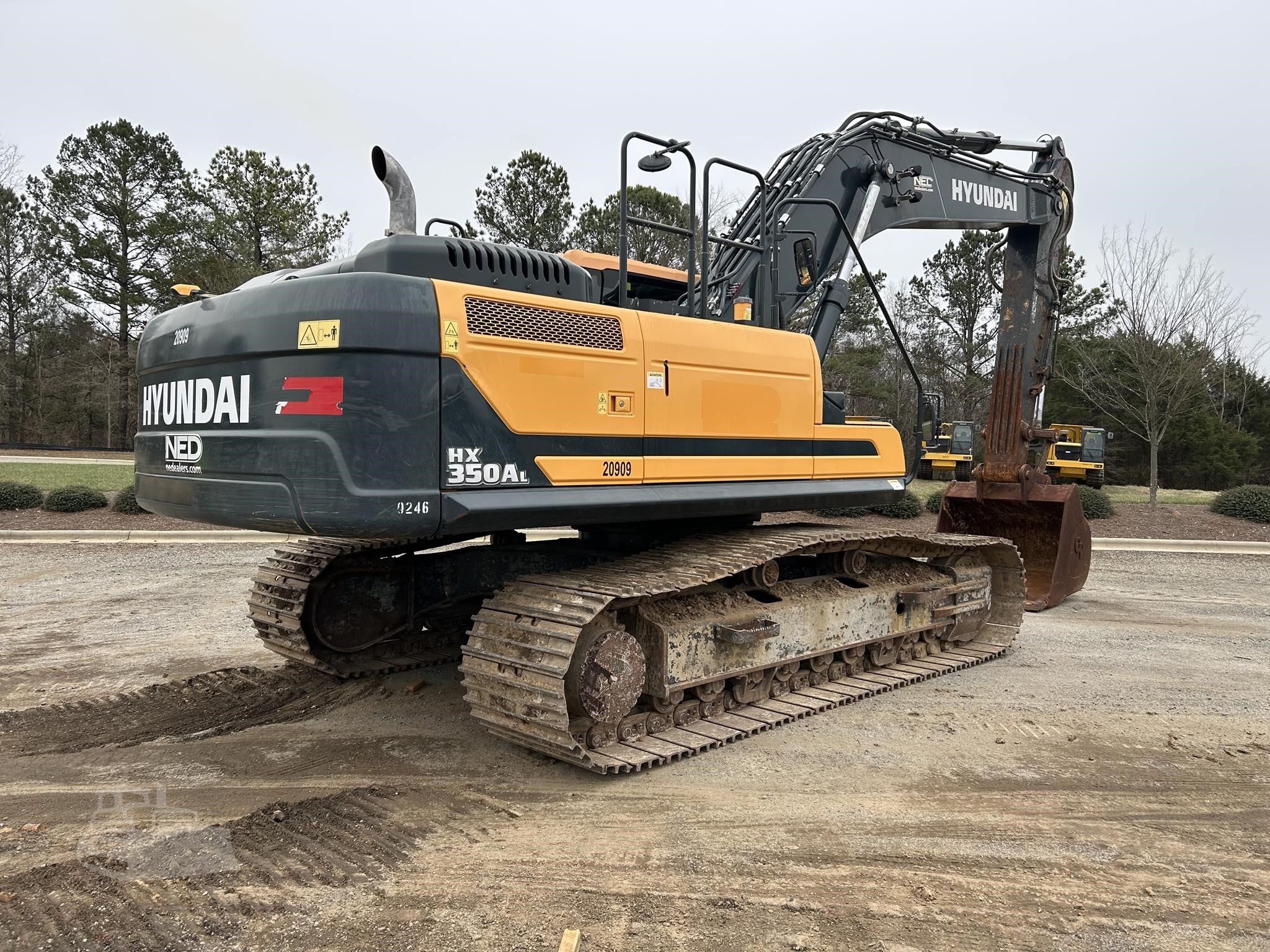2023 HYUNDAI HX350AL Crawler Excavator - photo 4