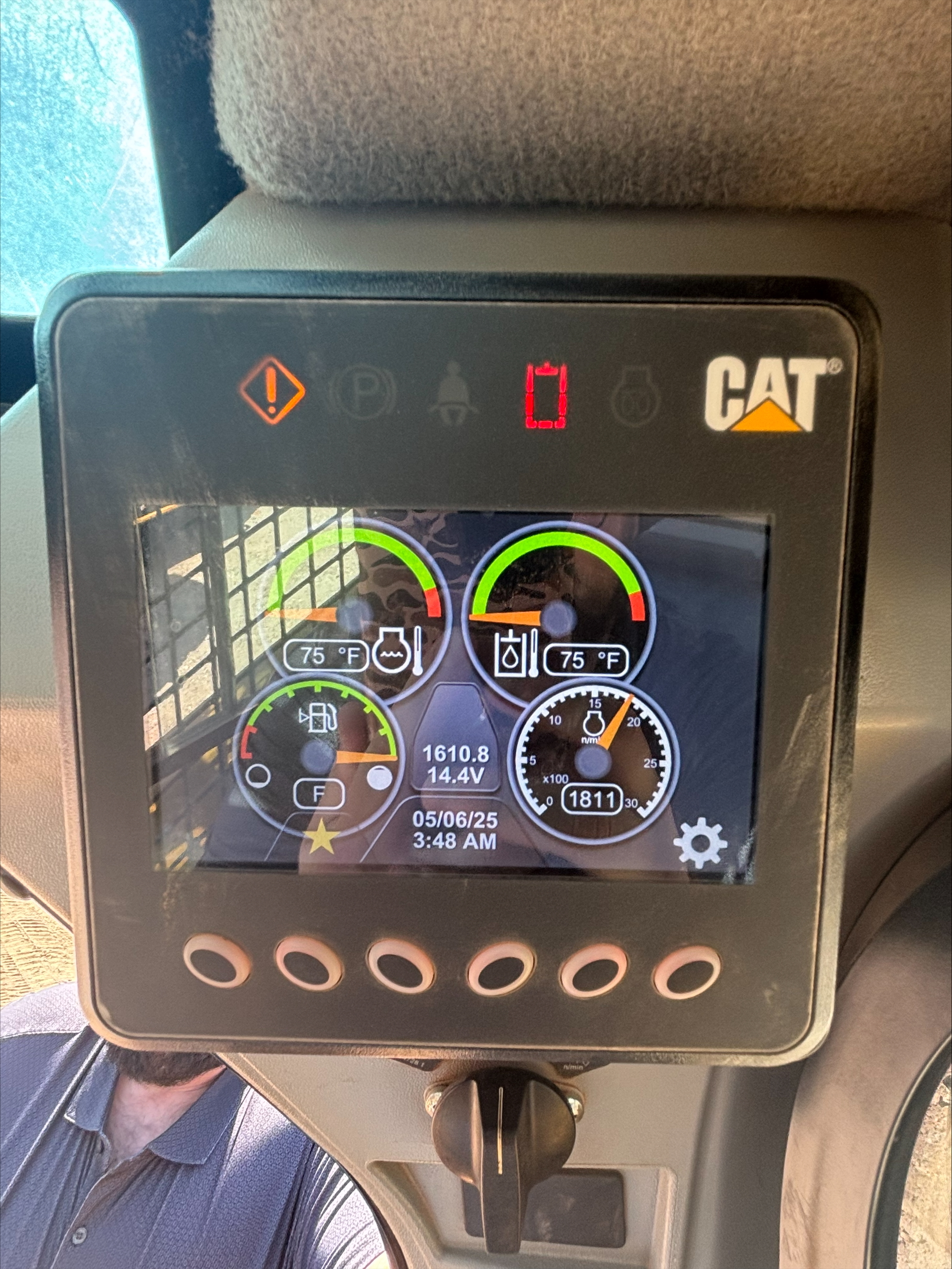 2023 CAT 259D3 - photo 6
