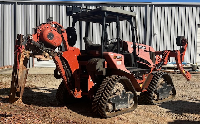 2016 Ditch Witch RT125 Quad Trencher - photo 4