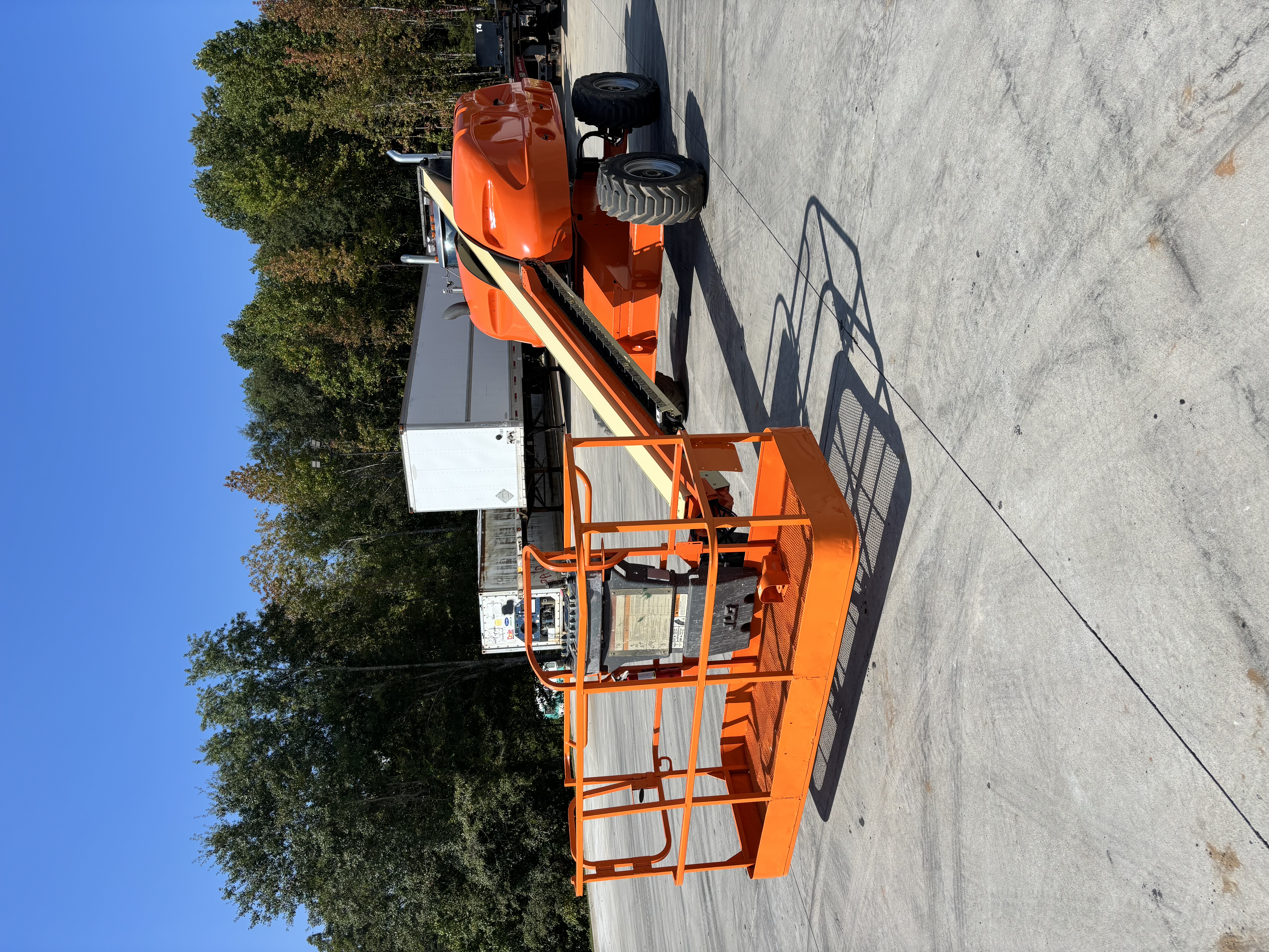 2014 JLG 400S Telescopic Boom Lift - photo 3