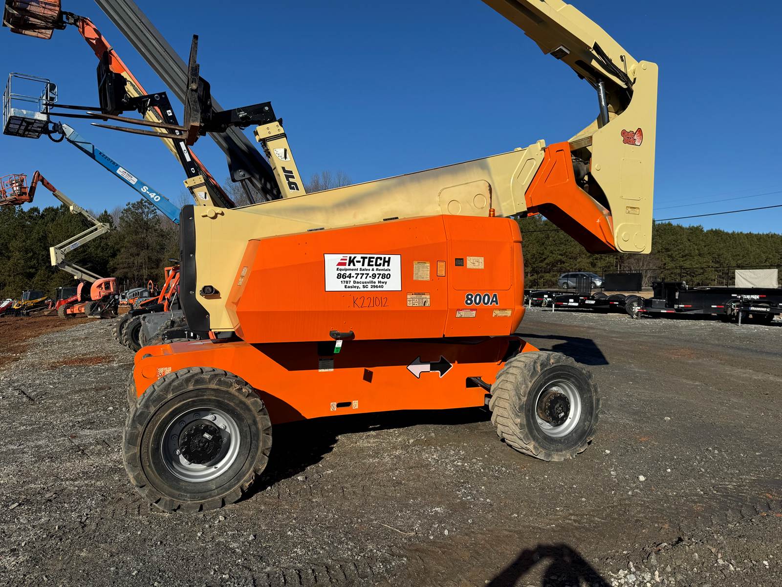 2013 JLG 800A Boom Lift - photo 4