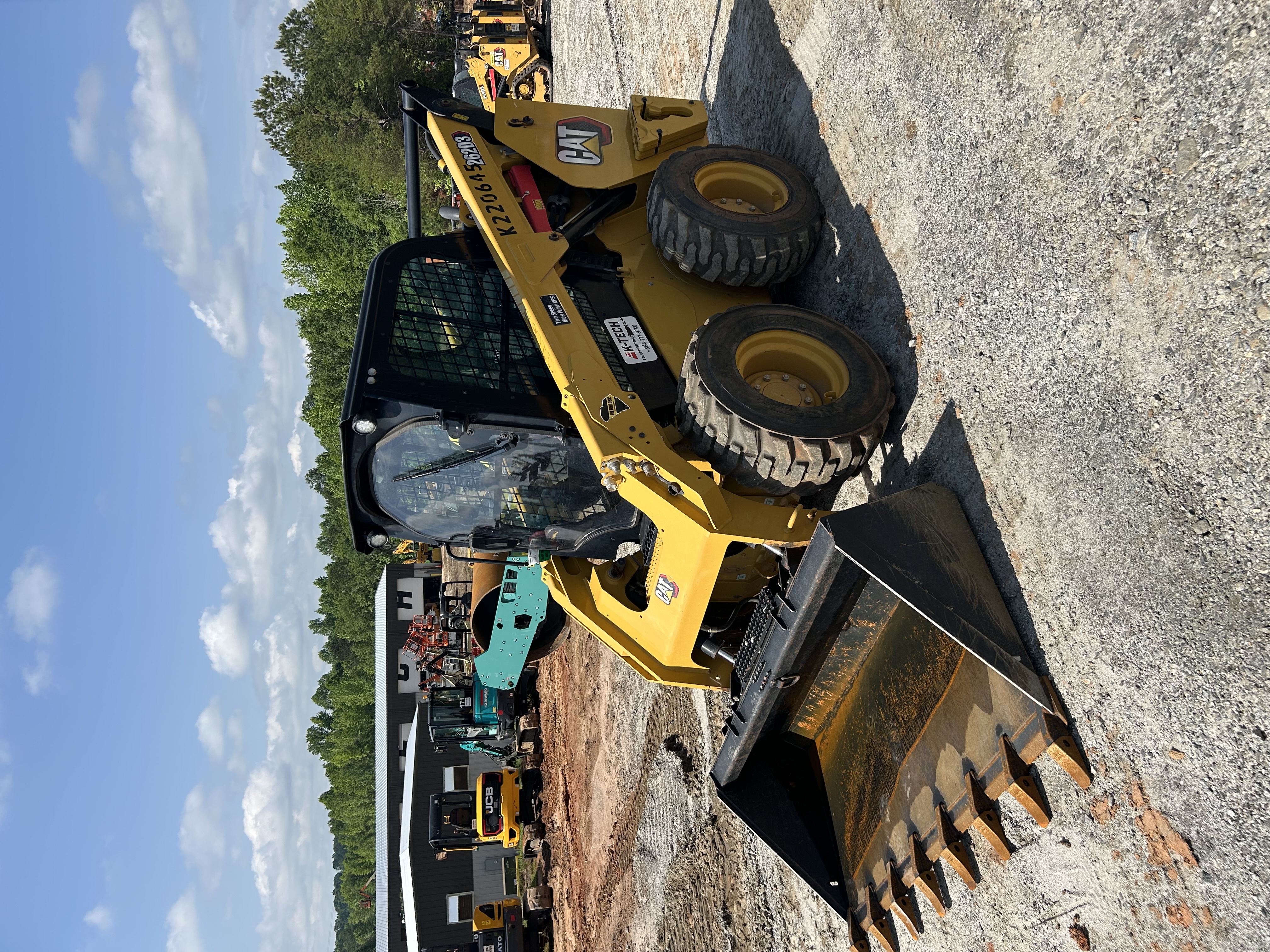 2023 CAT 262D3 - photo 3