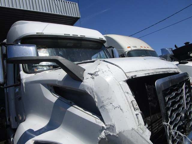 2020 Volvo VNL 860  - photo 3