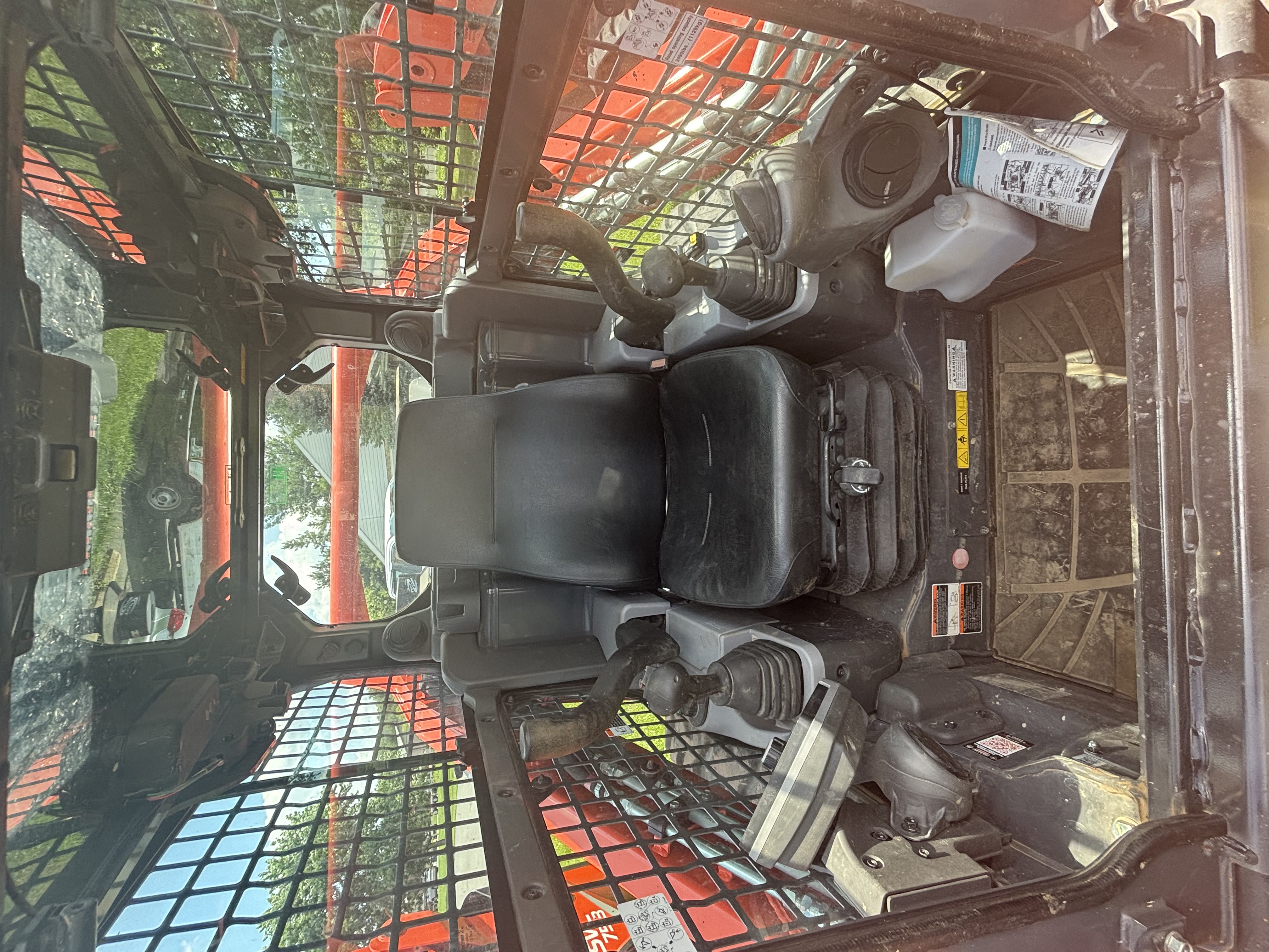 Kubota 75-3 - photo 6