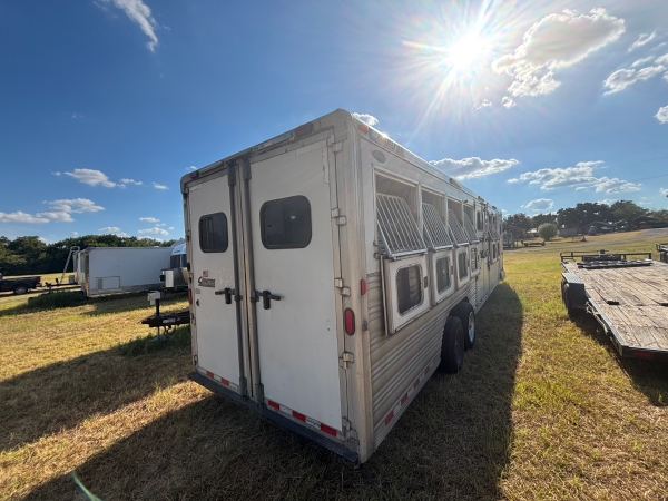 2016 Cimarron Norstar 8-Horse GN - photo 4