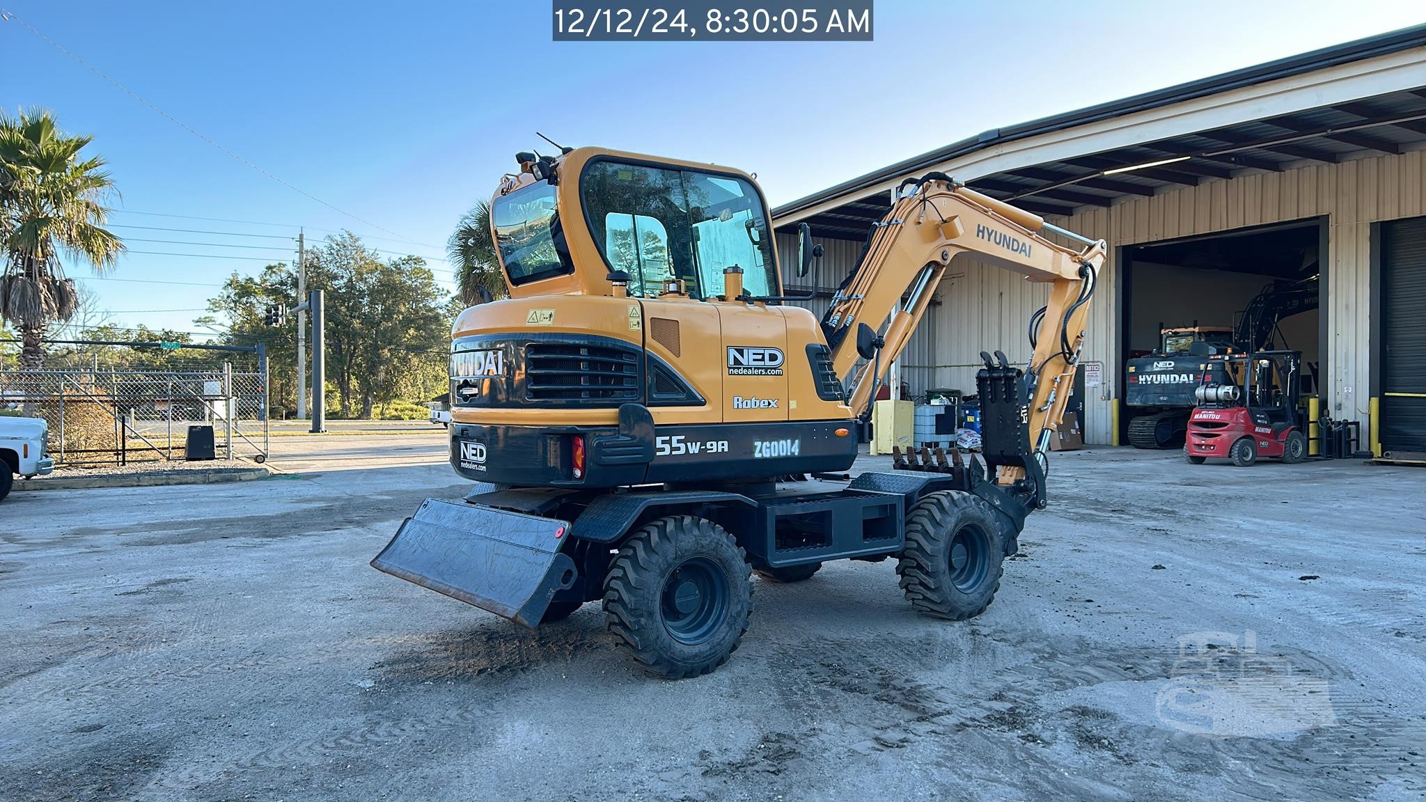 2023 HYUNDAI ROBEX 55W-9A - photo 2