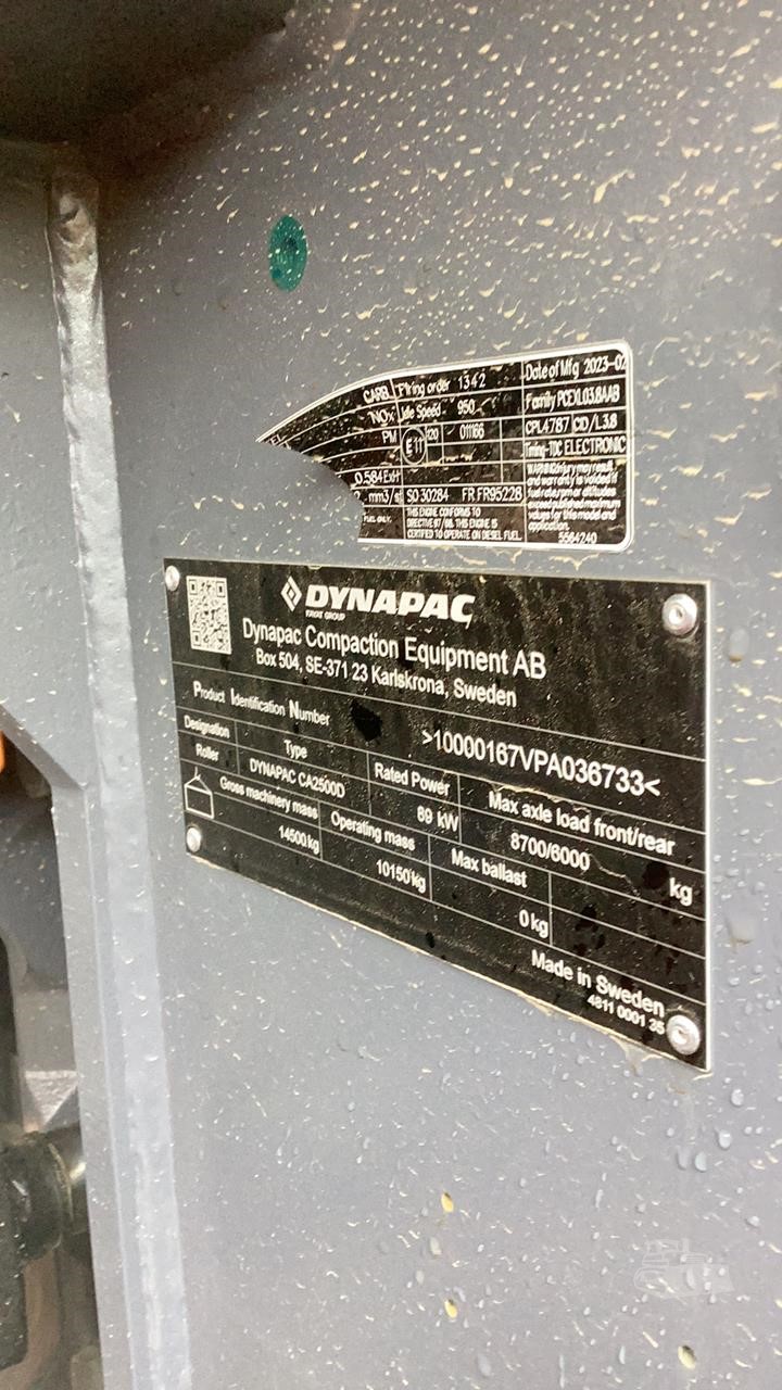 2024 DYNAPAC CA1500D Smooth Drum Compactor - photo 4