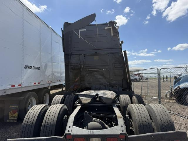2019 Volvo VNL - photo 5