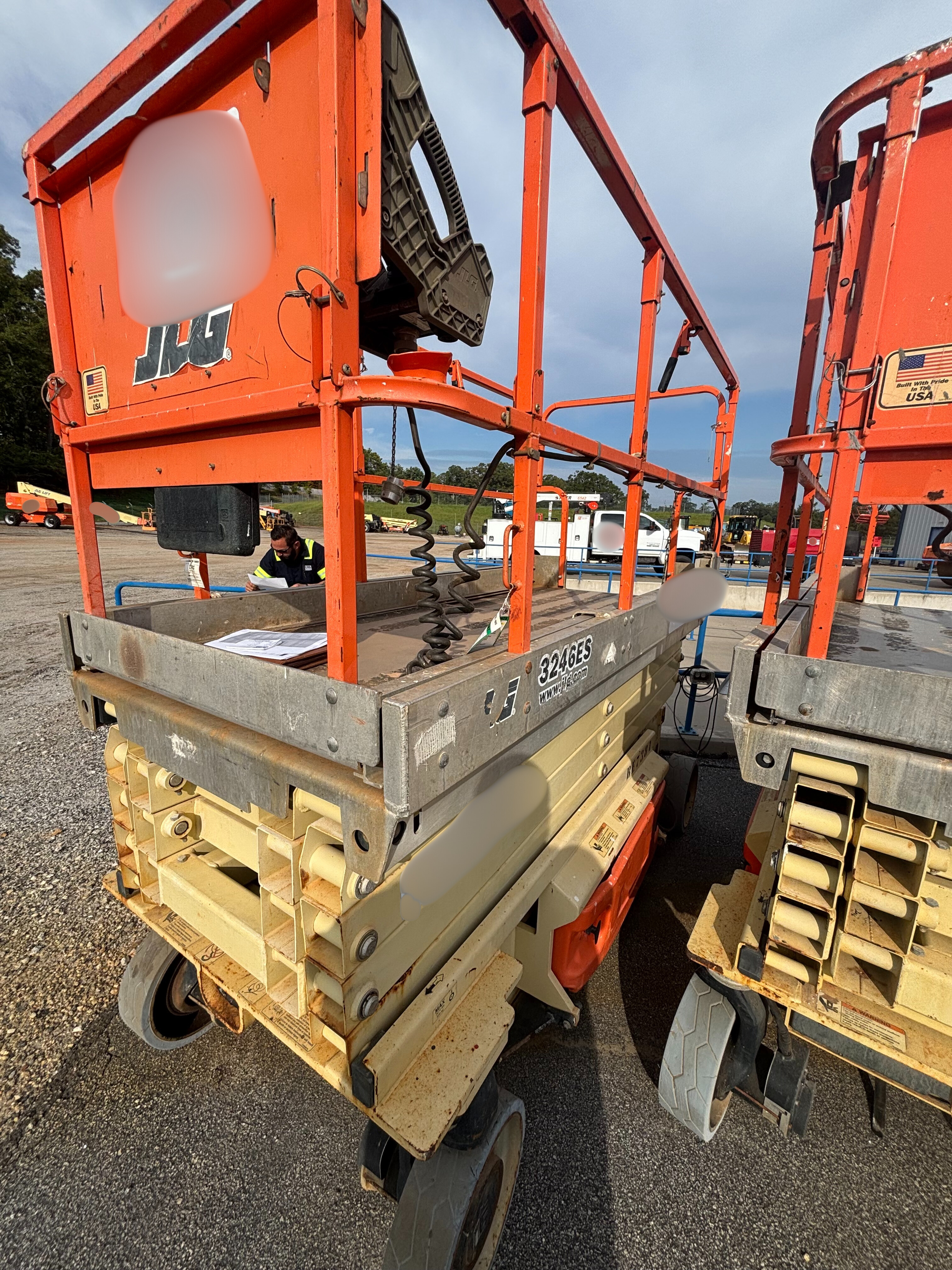 2014 JLG 3246ES - photo 3