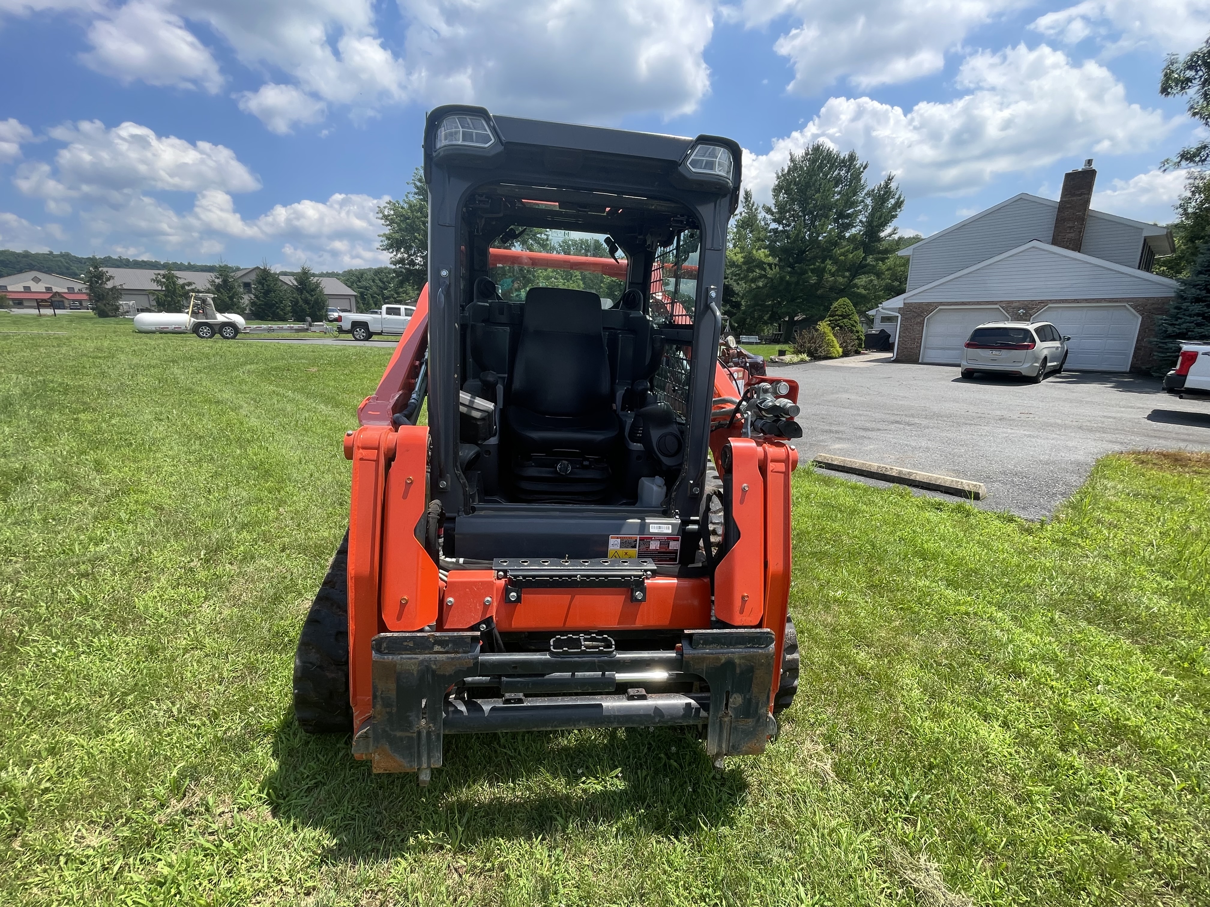 Kubota 75-3 - photo 5