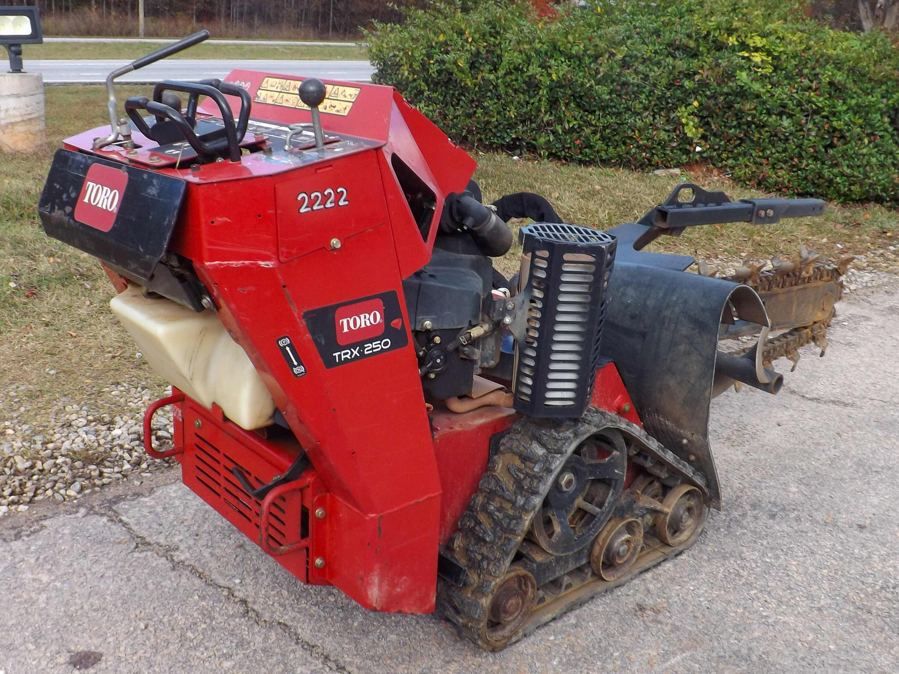 2022 Toro TRX-20 Walk Behind Track Trencher - photo 4
