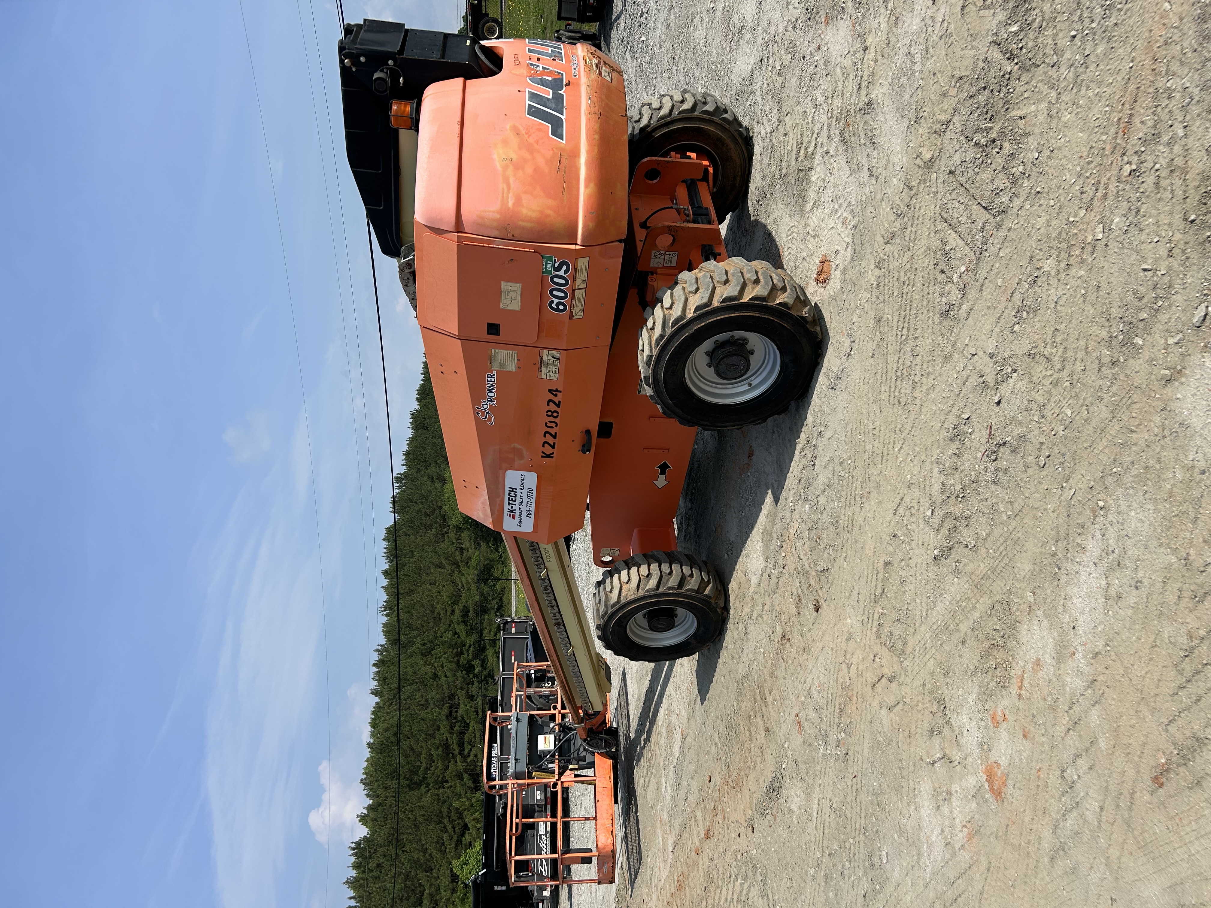 2017 JLG Lift 600S - photo 4