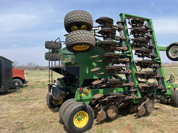 2000 John Deere 1860 Air Seeder - photo 3