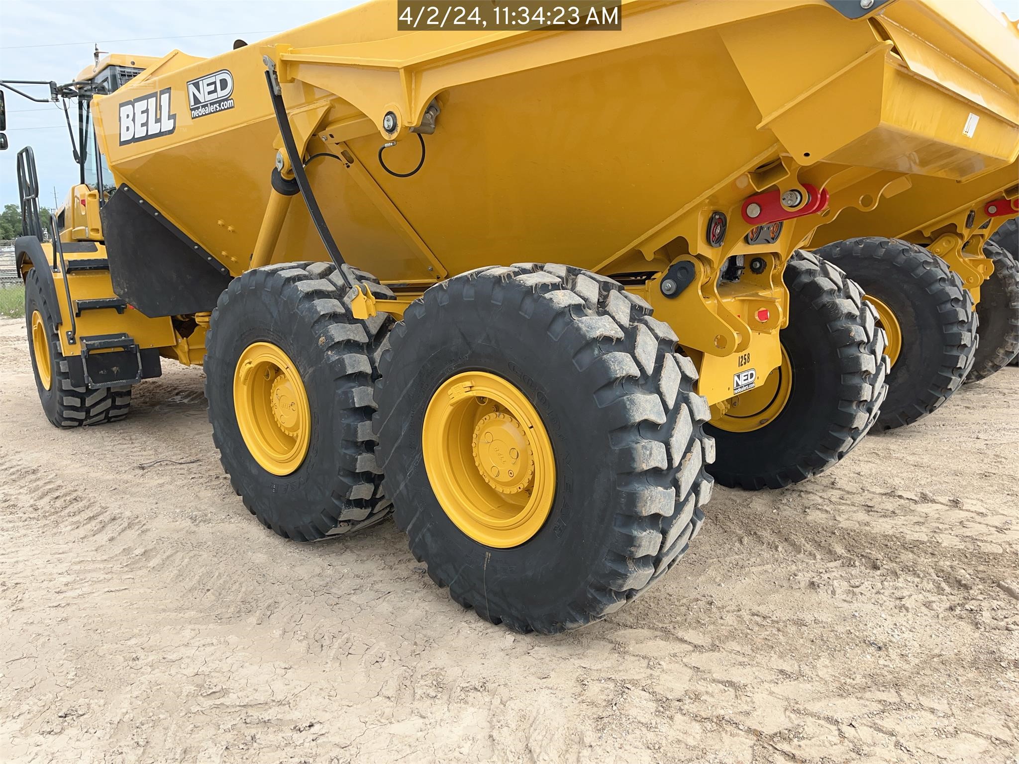 2024 BELL B25E - photo 4